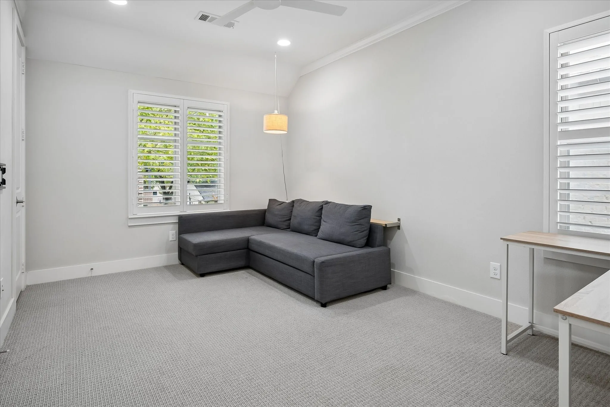 1st bedroom
