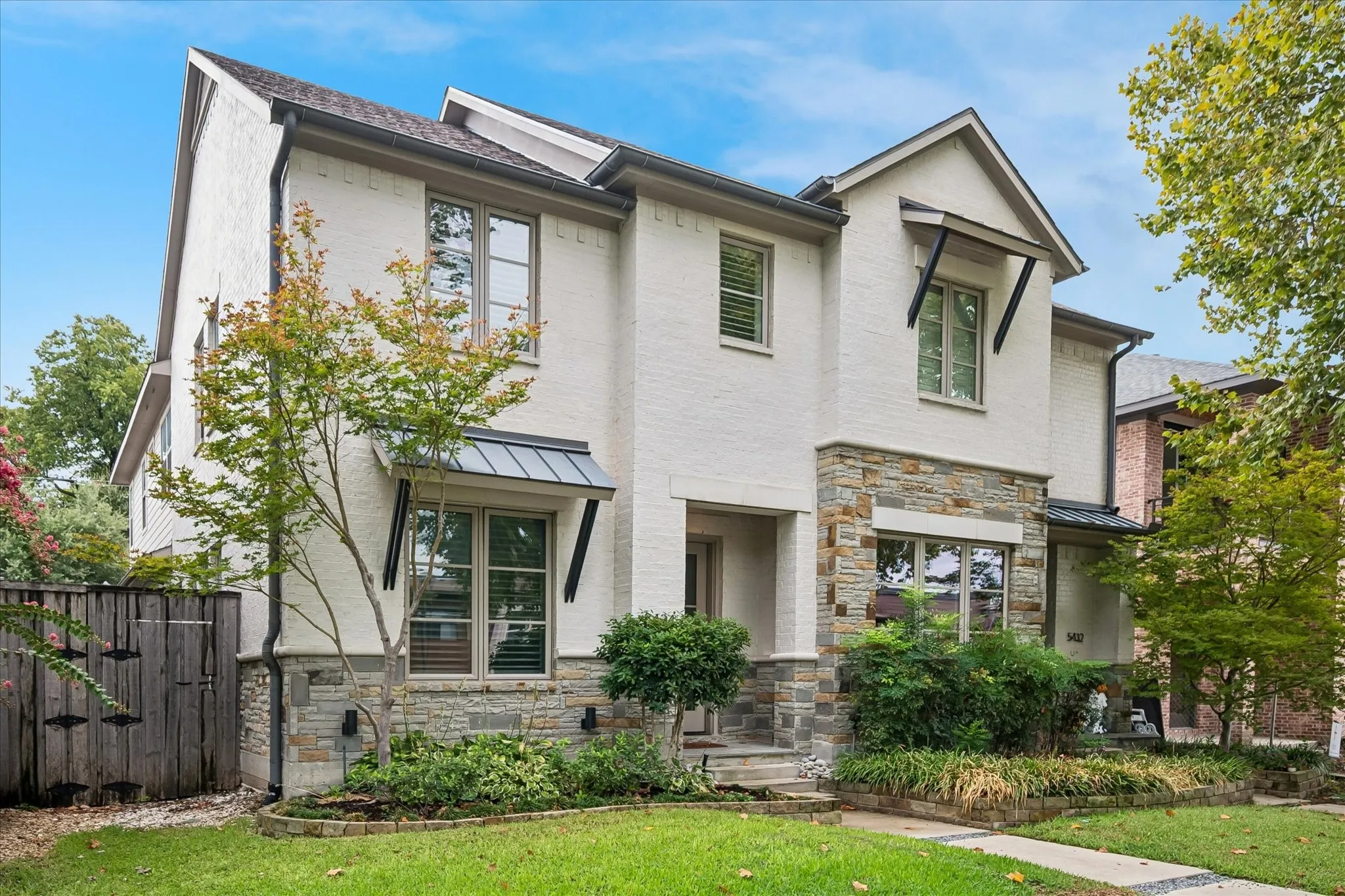 Single Family Residence For Rent in Dallas County , 5434 Martel Avenue, Dallas, Texas 75206, 3 Bedroom, 4 Bathroom, 2 Garage spaces, 2,658 Sqft, built in 2014, mls#21402912, Real Estate Agent in Dallas, Homes For Rent in Dallas county, Homes For Rent in Dallas, Realtor in Dallas Texas, Real Estate Brokerage Independent Realty Texas, Luminita Cordes Realtor