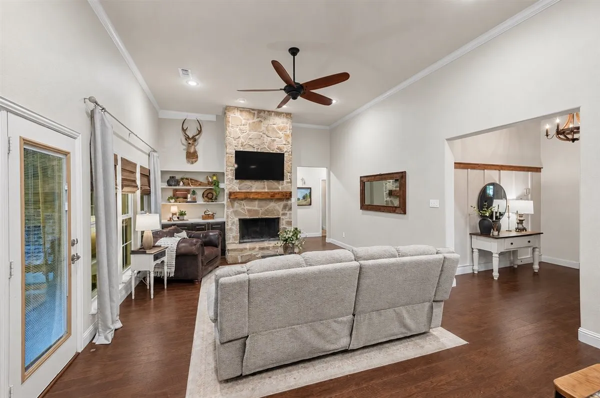 Single Family Residence For Sale in Collin County , 10395 County Road 740, Princeton, Texas 75407, 3 Bedroom, 3 Bathroom, 2 Garage spaces, 2,439 Sqft, built in 2013, mls#21401913, Real Estate Agent in Princeton, Homes For Sale in Collin county, Homes For Sale in Princeton, Realtor in Princeton Texas, Real Estate Brokerage Independent Realty Texas, Luminita Cordes Realtor