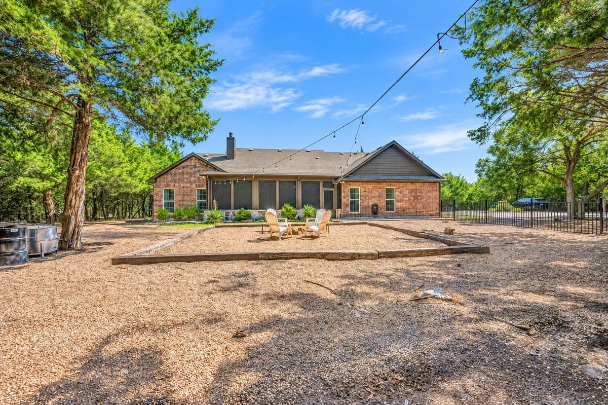 Single Family Residence For Sale in Collin County , 10395 County Road 740, Princeton, Texas 75407, 3 Bedroom, 3 Bathroom, 2 Garage spaces, 2,439 Sqft, built in 2013, mls#21401913, Real Estate Agent in Princeton, Homes For Sale in Collin county, Homes For Sale in Princeton, Realtor in Princeton Texas, Real Estate Brokerage Independent Realty Texas, Luminita Cordes Realtor