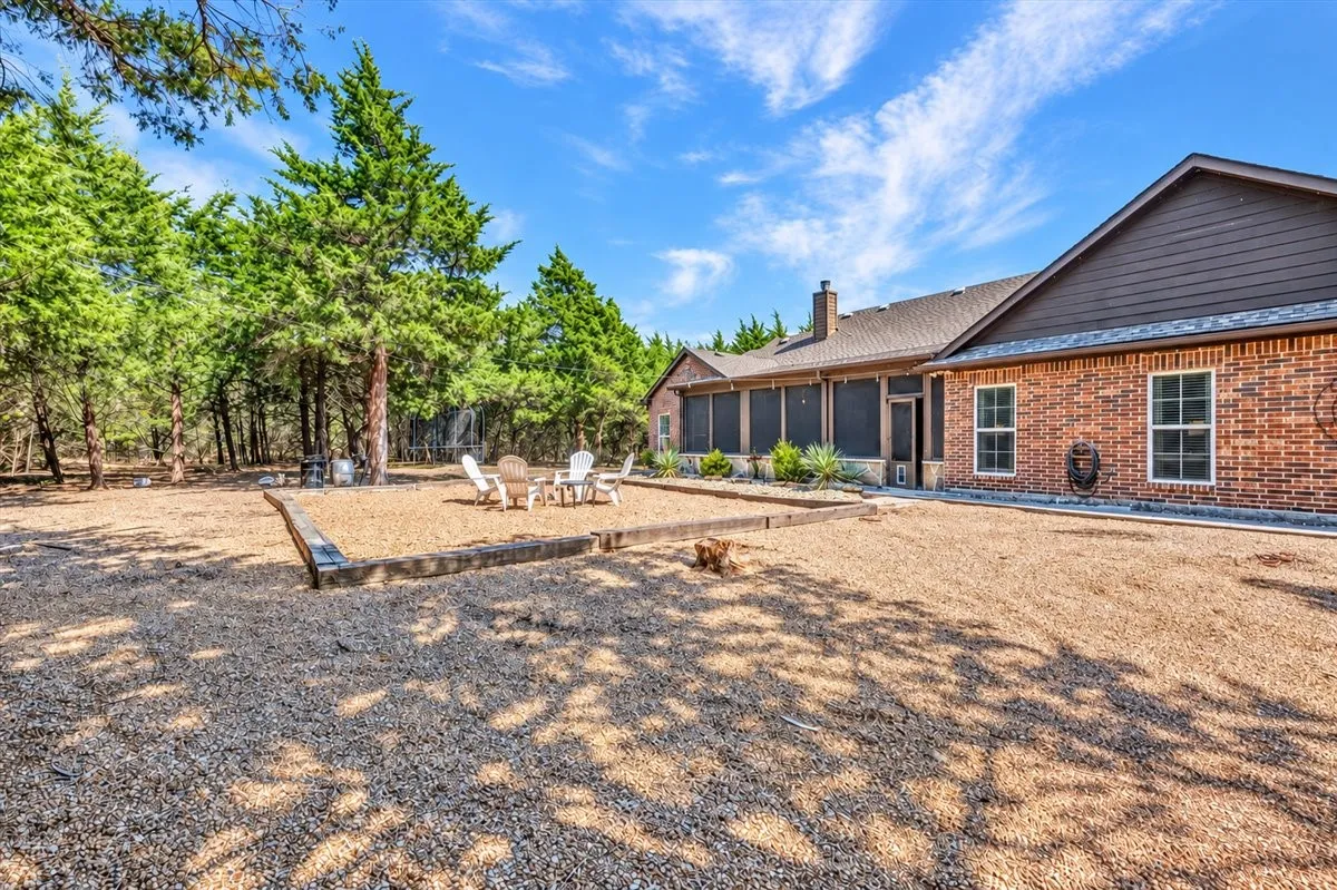 Single Family Residence For Sale in Collin County , 10395 County Road 740, Princeton, Texas 75407, 3 Bedroom, 3 Bathroom, 2 Garage spaces, 2,439 Sqft, built in 2013, mls#21401913, Real Estate Agent in Princeton, Homes For Sale in Collin county, Homes For Sale in Princeton, Realtor in Princeton Texas, Real Estate Brokerage Independent Realty Texas, Luminita Cordes Realtor