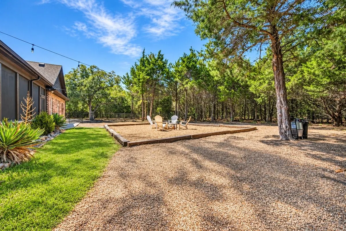 Single Family Residence For Sale in Collin County , 10395 County Road 740, Princeton, Texas 75407, 3 Bedroom, 3 Bathroom, 2 Garage spaces, 2,439 Sqft, built in 2013, mls#21401913, Real Estate Agent in Princeton, Homes For Sale in Collin county, Homes For Sale in Princeton, Realtor in Princeton Texas, Real Estate Brokerage Independent Realty Texas, Luminita Cordes Realtor