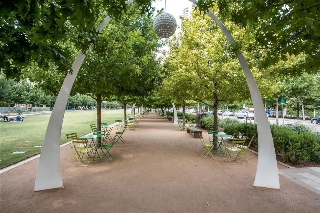 Klyde Warren Park