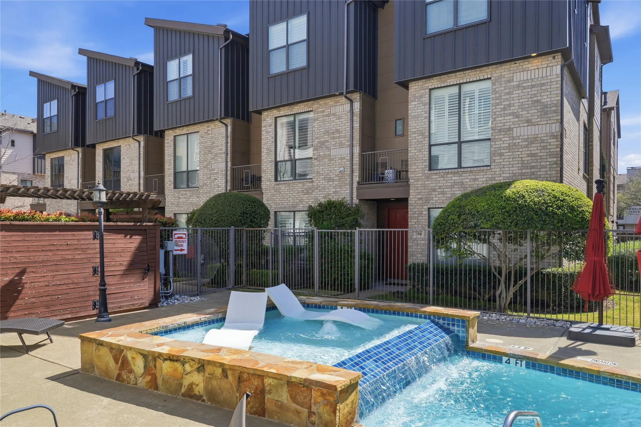 Condominium For Sale in Dallas County , 4211 Rawlins Street 530, Dallas, Texas 75219, 2 Bedroom, 3 Bathroom, 2 Garage spaces, 1,802 Sqft, built in 2006, mls#21402727, Real Estate Agent in Dallas, Homes For Sale in Dallas county, Homes For Sale in Dallas, Realtor in Dallas Texas, Real Estate Brokerage Independent Realty Texas, Luminita Cordes Realtor