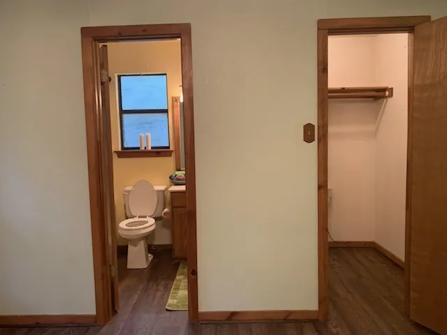Single Family Residence For Sale in Wood County , 1042 Winding Trail, Holly Lake Ranch, Texas 75765, 2 Bedroom, 2 Bathroom, Garage spaces, 902 Sqft, built in 2005, mls#21402370, Real Estate Agent in Holly Lake Ranch, Homes For Sale in Wood county, Homes For Sale in Holly Lake Ranch, Realtor in Holly Lake Ranch Texas, Real Estate Brokerage Independent Realty Texas, Luminita Cordes Realtor