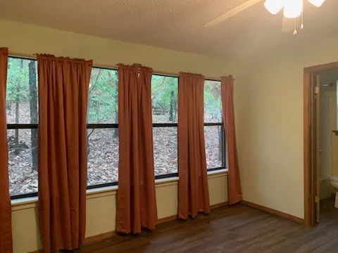 Single Family Residence For Sale in Wood County , 1042 Winding Trail, Holly Lake Ranch, Texas 75765, 2 Bedroom, 2 Bathroom, Garage spaces, 902 Sqft, built in 2005, mls#21402370, Real Estate Agent in Holly Lake Ranch, Homes For Sale in Wood county, Homes For Sale in Holly Lake Ranch, Realtor in Holly Lake Ranch Texas, Real Estate Brokerage Independent Realty Texas, Luminita Cordes Realtor