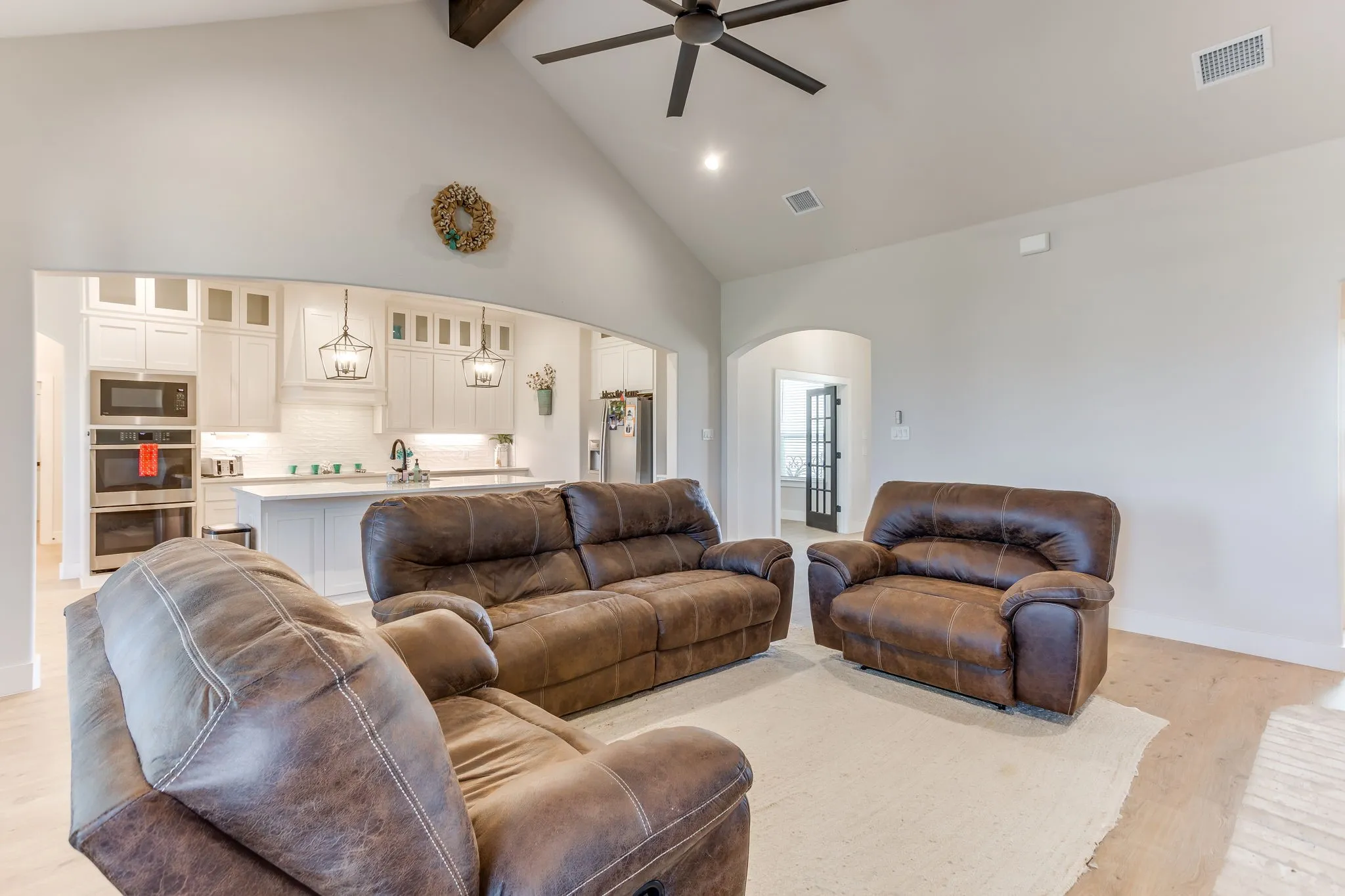Single Family Residence For Sale in Parker County , 160 Rocky Top Ranch Lane, Reno, Texas 76020, 3 Bedroom, 3 Bathroom, 3 Garage spaces, 2,429 Sqft, built in 2023, mls#21400989, Real Estate Agent in Reno, Homes For Sale in Parker county, Homes For Sale in Reno, Realtor in Reno Texas, Real Estate Brokerage Independent Realty Texas, Luminita Cordes Realtor