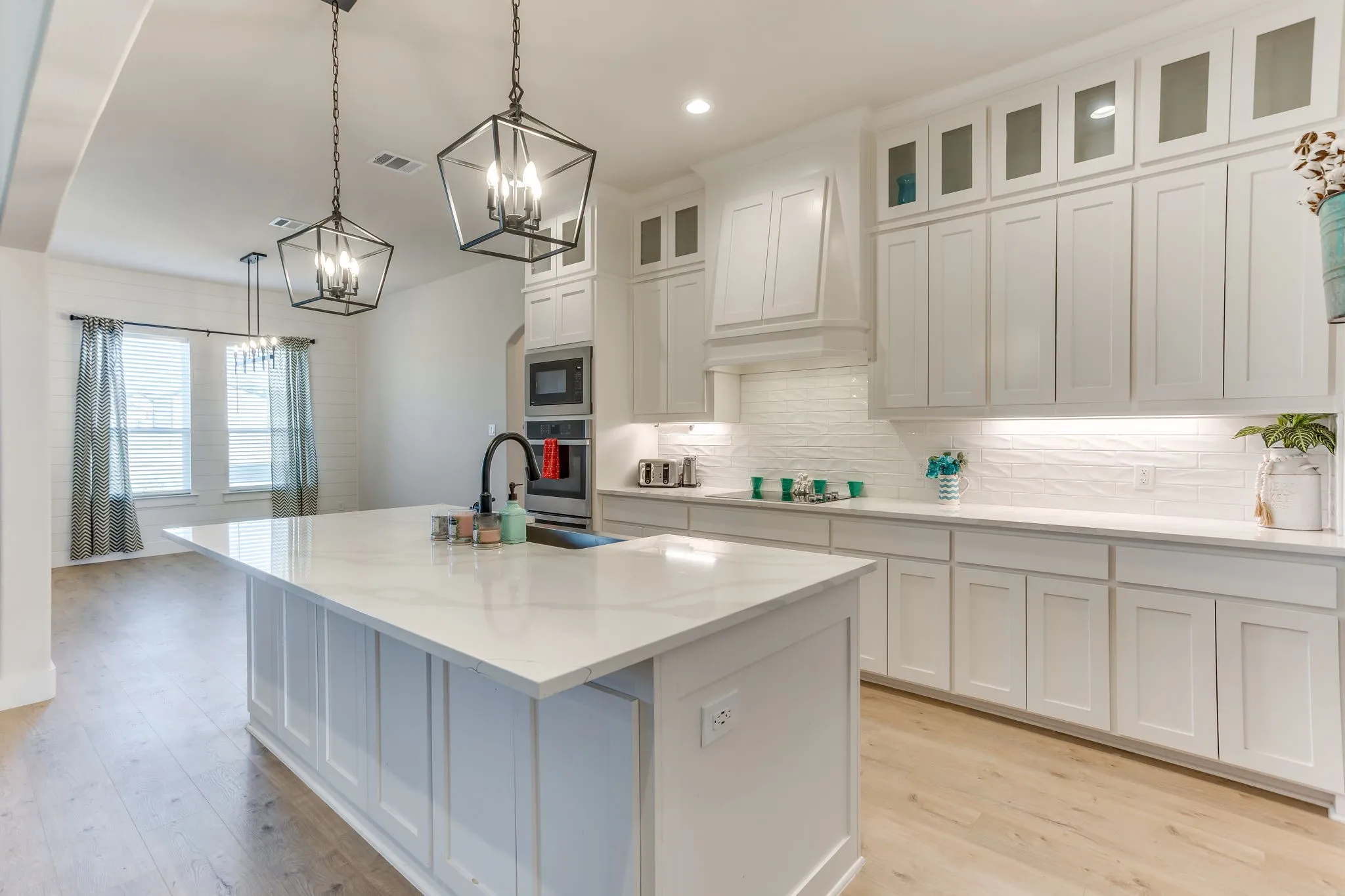 Single Family Residence For Sale in Parker County , 160 Rocky Top Ranch Lane, Reno, Texas 76020, 3 Bedroom, 3 Bathroom, 3 Garage spaces, 2,429 Sqft, built in 2023, mls#21400989, Real Estate Agent in Reno, Homes For Sale in Parker county, Homes For Sale in Reno, Realtor in Reno Texas, Real Estate Brokerage Independent Realty Texas, Luminita Cordes Realtor