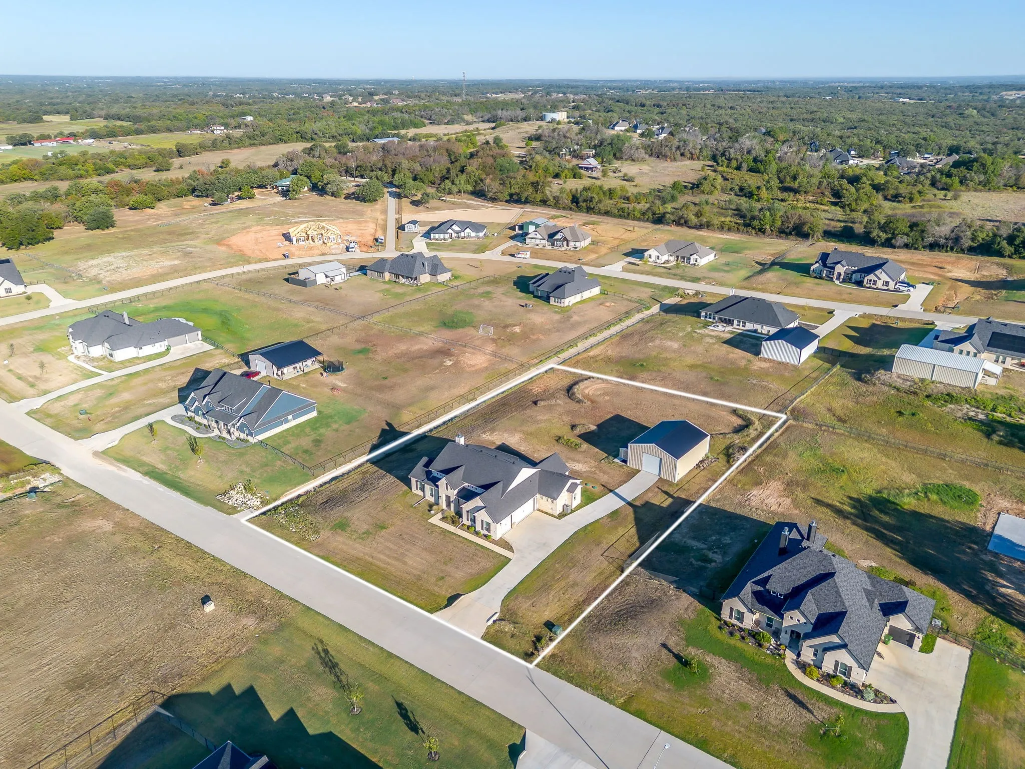 Single Family Residence For Sale in Parker County , 160 Rocky Top Ranch Lane, Reno, Texas 76020, 3 Bedroom, 3 Bathroom, 3 Garage spaces, 2,429 Sqft, built in 2023, mls#21400989, Real Estate Agent in Reno, Homes For Sale in Parker county, Homes For Sale in Reno, Realtor in Reno Texas, Real Estate Brokerage Independent Realty Texas, Luminita Cordes Realtor