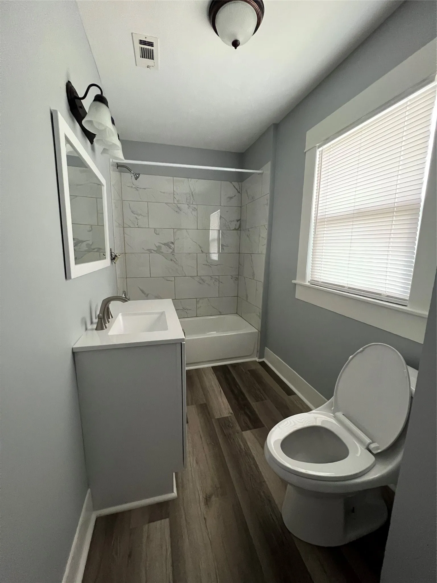 Single Family Residence For Sale in Navarro County , 1505 W Park Avenue, Corsicana, Texas 75110, 4 Bedroom, 2 Bathroom, Garage spaces, 2,448 Sqft, built in 1940, mls#21402734, Real Estate Agent in Corsicana, Homes For Sale in Navarro county, Homes For Sale in Corsicana, Realtor in Corsicana Texas, Real Estate Brokerage Independent Realty Texas, Luminita Cordes Realtor