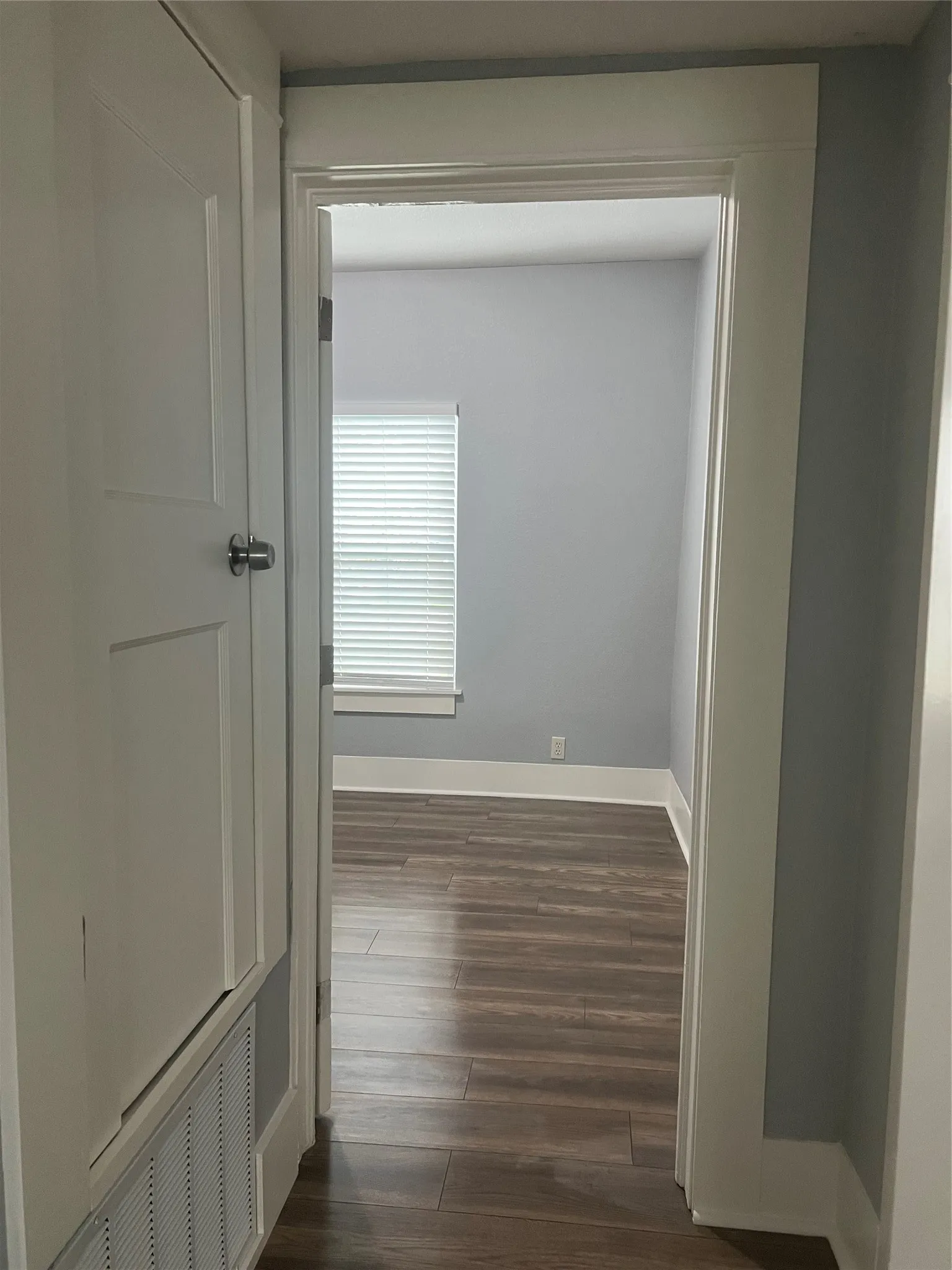 Single Family Residence For Sale in Navarro County , 1505 W Park Avenue, Corsicana, Texas 75110, 4 Bedroom, 2 Bathroom, Garage spaces, 2,448 Sqft, built in 1940, mls#21402734, Real Estate Agent in Corsicana, Homes For Sale in Navarro county, Homes For Sale in Corsicana, Realtor in Corsicana Texas, Real Estate Brokerage Independent Realty Texas, Luminita Cordes Realtor