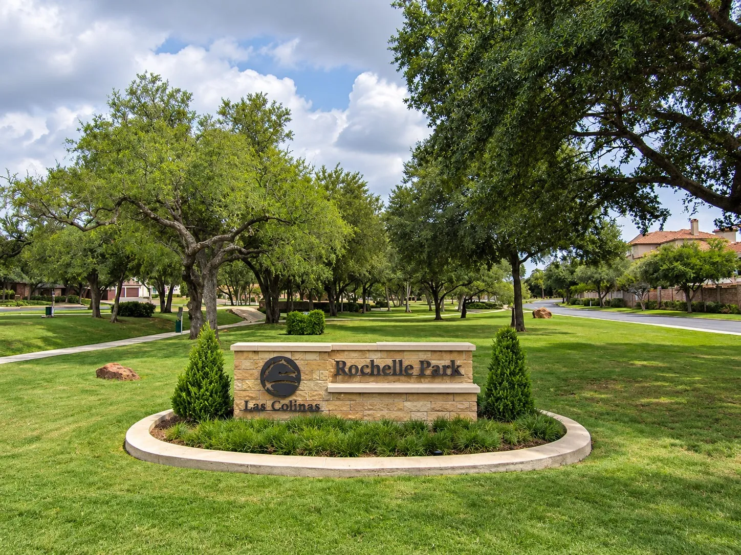 Single Family Residence For Sale in Dallas County , 3351 Garrett Drive, Irving, Texas 75062, 4 Bedroom, 4 Bathroom, 2 Garage spaces, 3,401 Sqft, built in 2003, mls#21402850, Real Estate Agent in Irving, Homes For Sale in Dallas county, Homes For Sale in Irving, Realtor in Irving Texas, Real Estate Brokerage Independent Realty Texas, Luminita Cordes Realtor