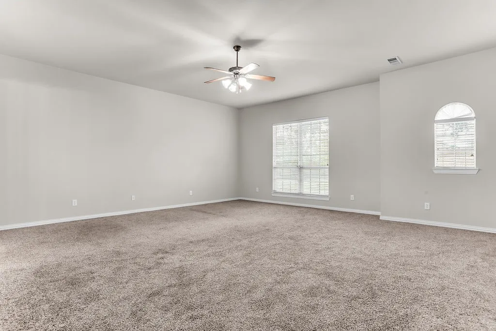 Single Family Residence For Sale in Dallas County , 3351 Garrett Drive, Irving, Texas 75062, 4 Bedroom, 4 Bathroom, 2 Garage spaces, 3,401 Sqft, built in 2003, mls#21402850, Real Estate Agent in Irving, Homes For Sale in Dallas county, Homes For Sale in Irving, Realtor in Irving Texas, Real Estate Brokerage Independent Realty Texas, Luminita Cordes Realtor
