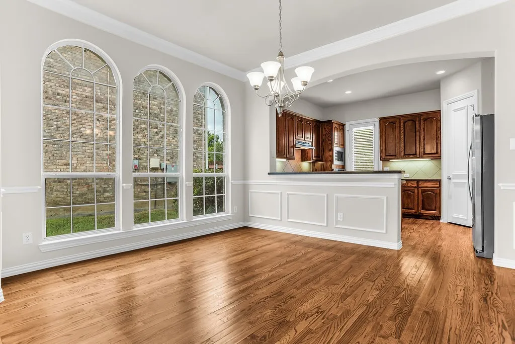 Single Family Residence For Sale in Dallas County , 3351 Garrett Drive, Irving, Texas 75062, 4 Bedroom, 4 Bathroom, 2 Garage spaces, 3,401 Sqft, built in 2003, mls#21402850, Real Estate Agent in Irving, Homes For Sale in Dallas county, Homes For Sale in Irving, Realtor in Irving Texas, Real Estate Brokerage Independent Realty Texas, Luminita Cordes Realtor