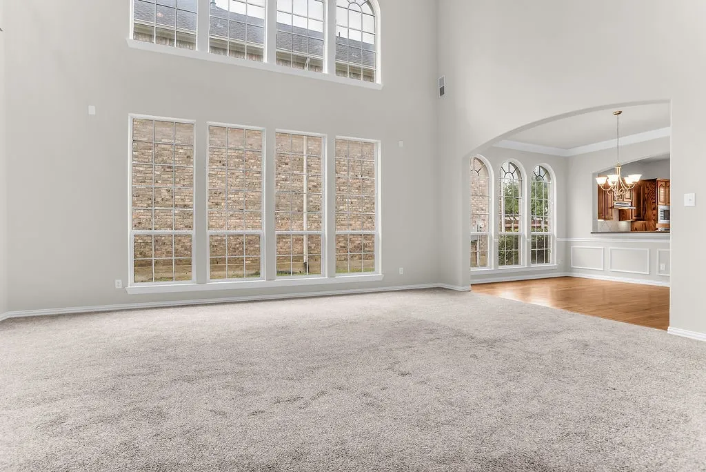 Single Family Residence For Sale in Dallas County , 3351 Garrett Drive, Irving, Texas 75062, 4 Bedroom, 4 Bathroom, 2 Garage spaces, 3,401 Sqft, built in 2003, mls#21402850, Real Estate Agent in Irving, Homes For Sale in Dallas county, Homes For Sale in Irving, Realtor in Irving Texas, Real Estate Brokerage Independent Realty Texas, Luminita Cordes Realtor