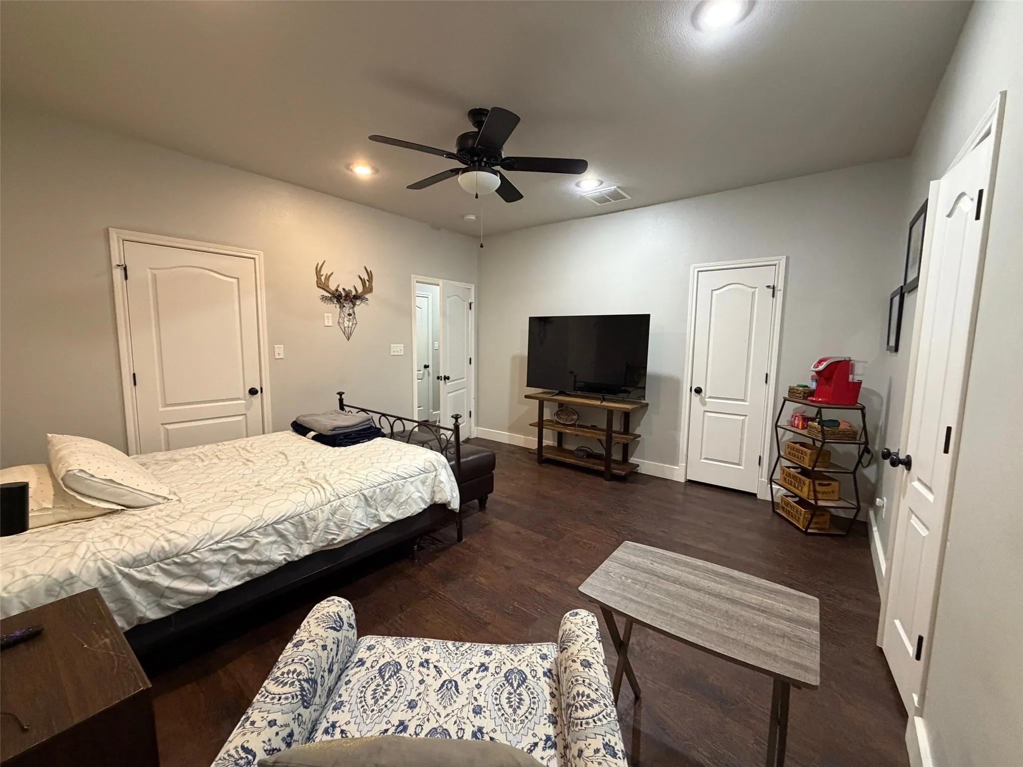 Single Family Residence For Rent in Rains County , 251 Rs County Road 3430, Emory, Texas 75440, 5 Bedroom, 5 Bathroom, 2 Garage spaces, 4,887 Sqft, built in 2015, mls#21403044, Real Estate Agent in Emory, Homes For Rent in Rains county, Homes For Rent in Emory, Realtor in Emory Texas, Real Estate Brokerage Independent Realty Texas, Luminita Cordes Realtor