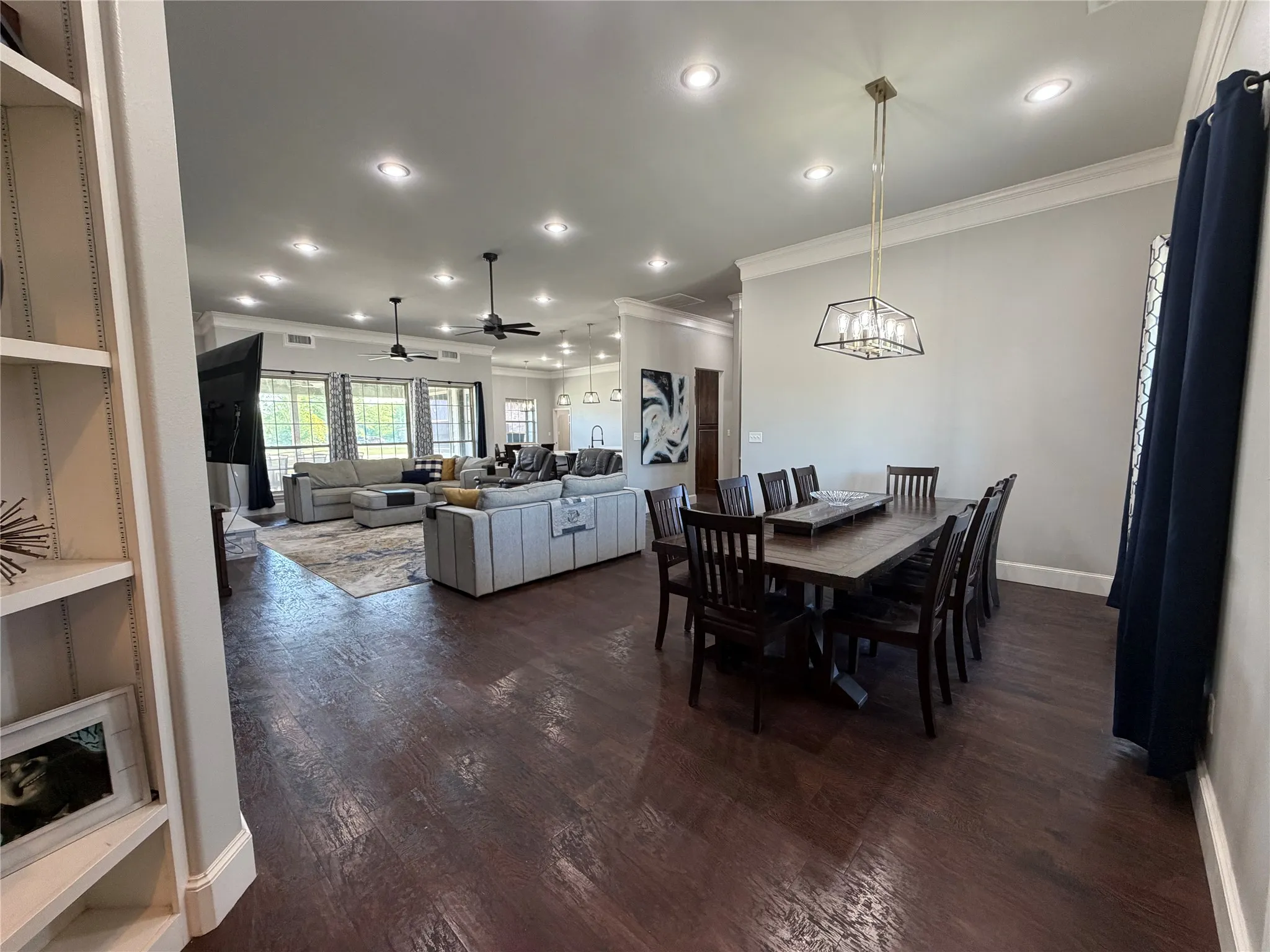 Single Family Residence For Rent in Rains County , 251 Rs County Road 3430, Emory, Texas 75440, 5 Bedroom, 5 Bathroom, 2 Garage spaces, 4,887 Sqft, built in 2015, mls#21403044, Real Estate Agent in Emory, Homes For Rent in Rains county, Homes For Rent in Emory, Realtor in Emory Texas, Real Estate Brokerage Independent Realty Texas, Luminita Cordes Realtor