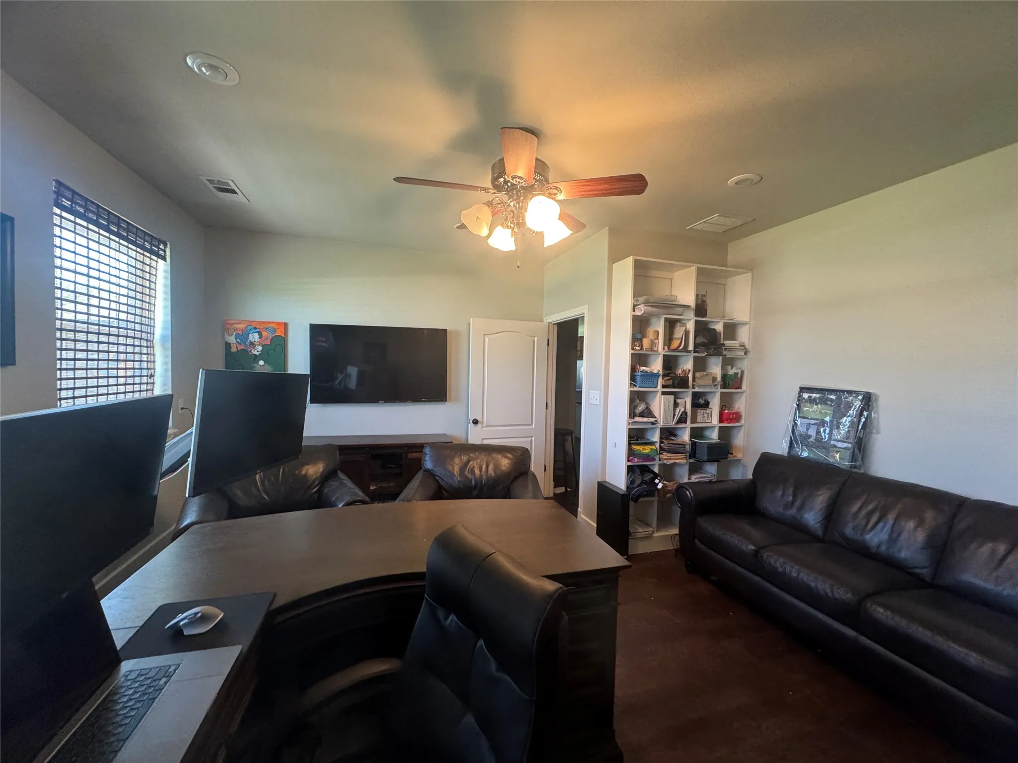 Single Family Residence For Rent in Rains County , 251 Rs County Road 3430, Emory, Texas 75440, 5 Bedroom, 5 Bathroom, 2 Garage spaces, 4,887 Sqft, built in 2015, mls#21403044, Real Estate Agent in Emory, Homes For Rent in Rains county, Homes For Rent in Emory, Realtor in Emory Texas, Real Estate Brokerage Independent Realty Texas, Luminita Cordes Realtor