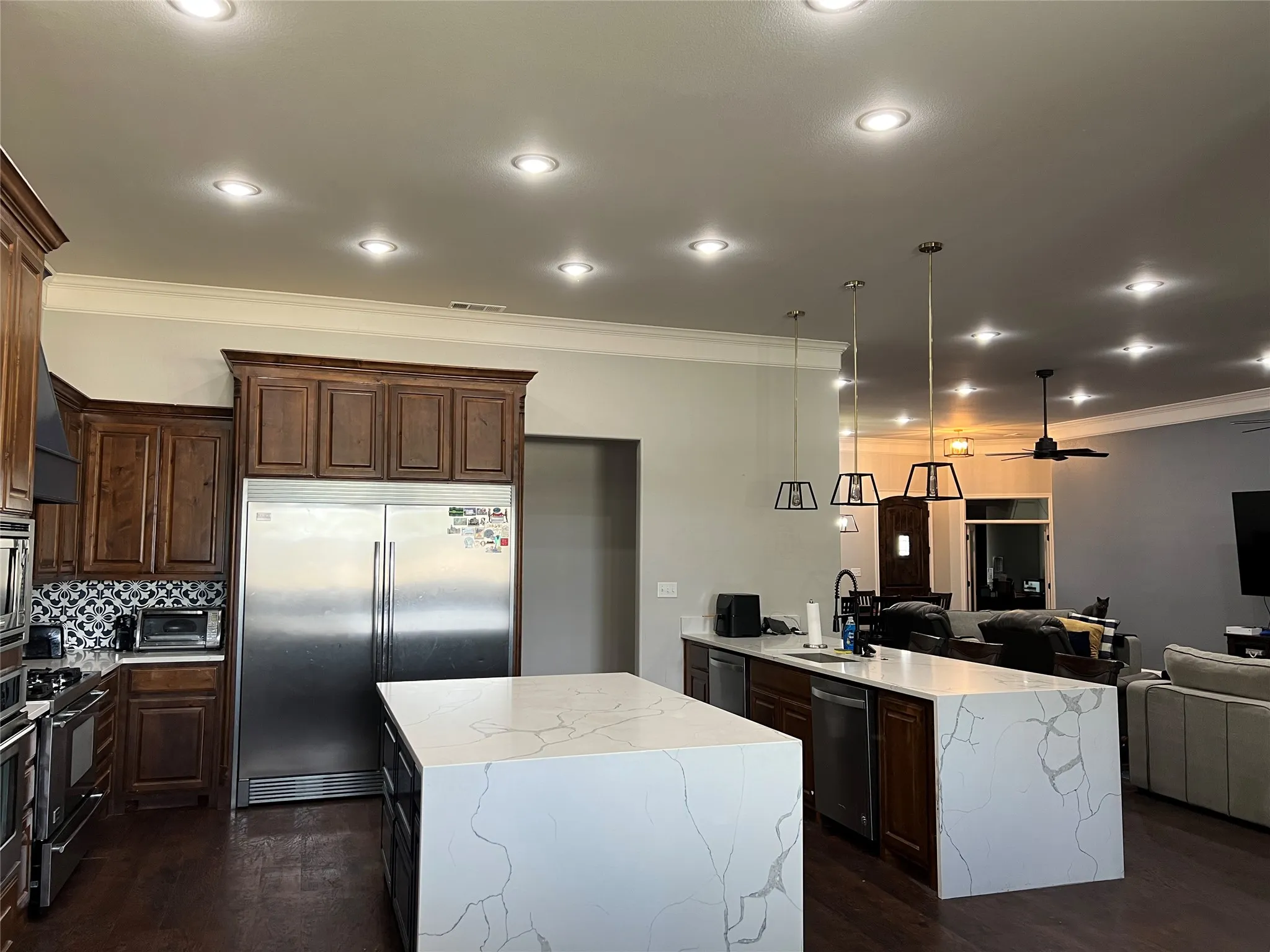 Single Family Residence For Rent in Rains County , 251 Rs County Road 3430, Emory, Texas 75440, 5 Bedroom, 5 Bathroom, 2 Garage spaces, 4,887 Sqft, built in 2015, mls#21403044, Real Estate Agent in Emory, Homes For Rent in Rains county, Homes For Rent in Emory, Realtor in Emory Texas, Real Estate Brokerage Independent Realty Texas, Luminita Cordes Realtor