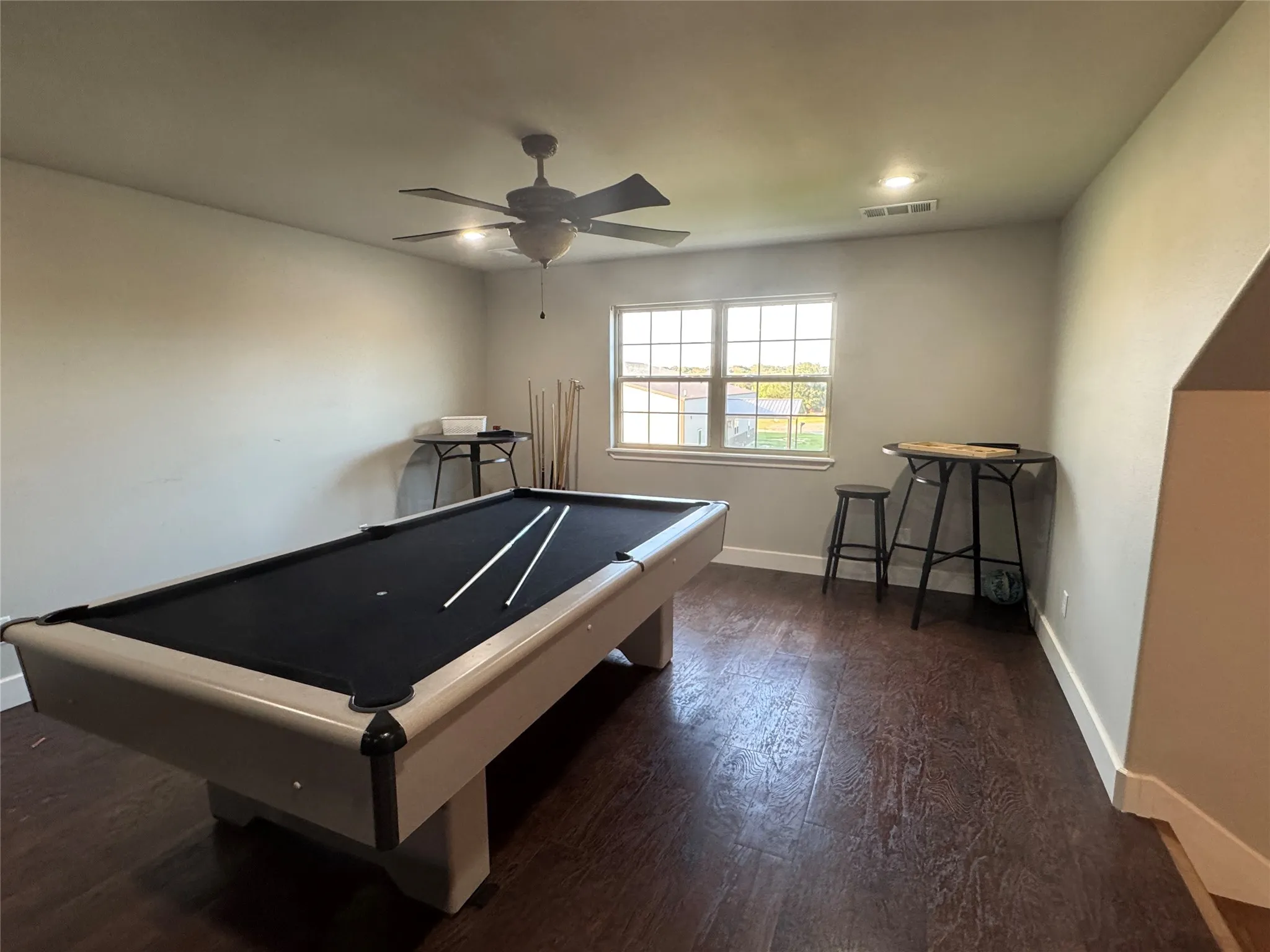 Single Family Residence For Rent in Rains County , 251 Rs County Road 3430, Emory, Texas 75440, 5 Bedroom, 5 Bathroom, 2 Garage spaces, 4,887 Sqft, built in 2015, mls#21403044, Real Estate Agent in Emory, Homes For Rent in Rains county, Homes For Rent in Emory, Realtor in Emory Texas, Real Estate Brokerage Independent Realty Texas, Luminita Cordes Realtor