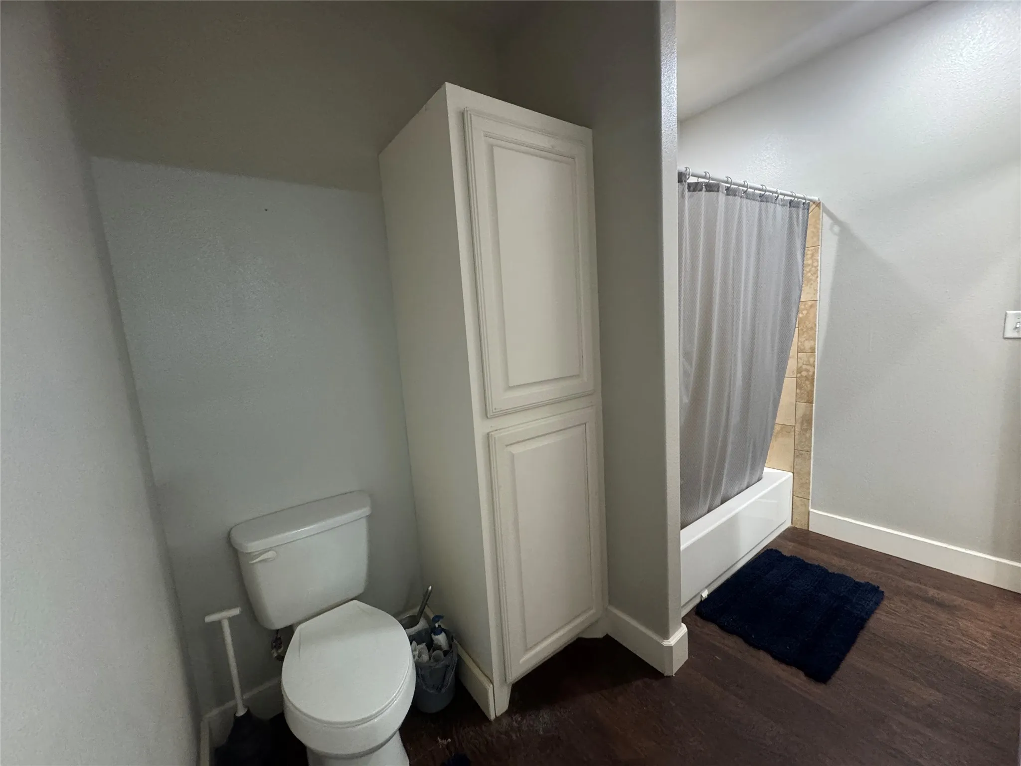 Single Family Residence For Rent in Rains County , 251 Rs County Road 3430, Emory, Texas 75440, 5 Bedroom, 5 Bathroom, 2 Garage spaces, 4,887 Sqft, built in 2015, mls#21403044, Real Estate Agent in Emory, Homes For Rent in Rains county, Homes For Rent in Emory, Realtor in Emory Texas, Real Estate Brokerage Independent Realty Texas, Luminita Cordes Realtor