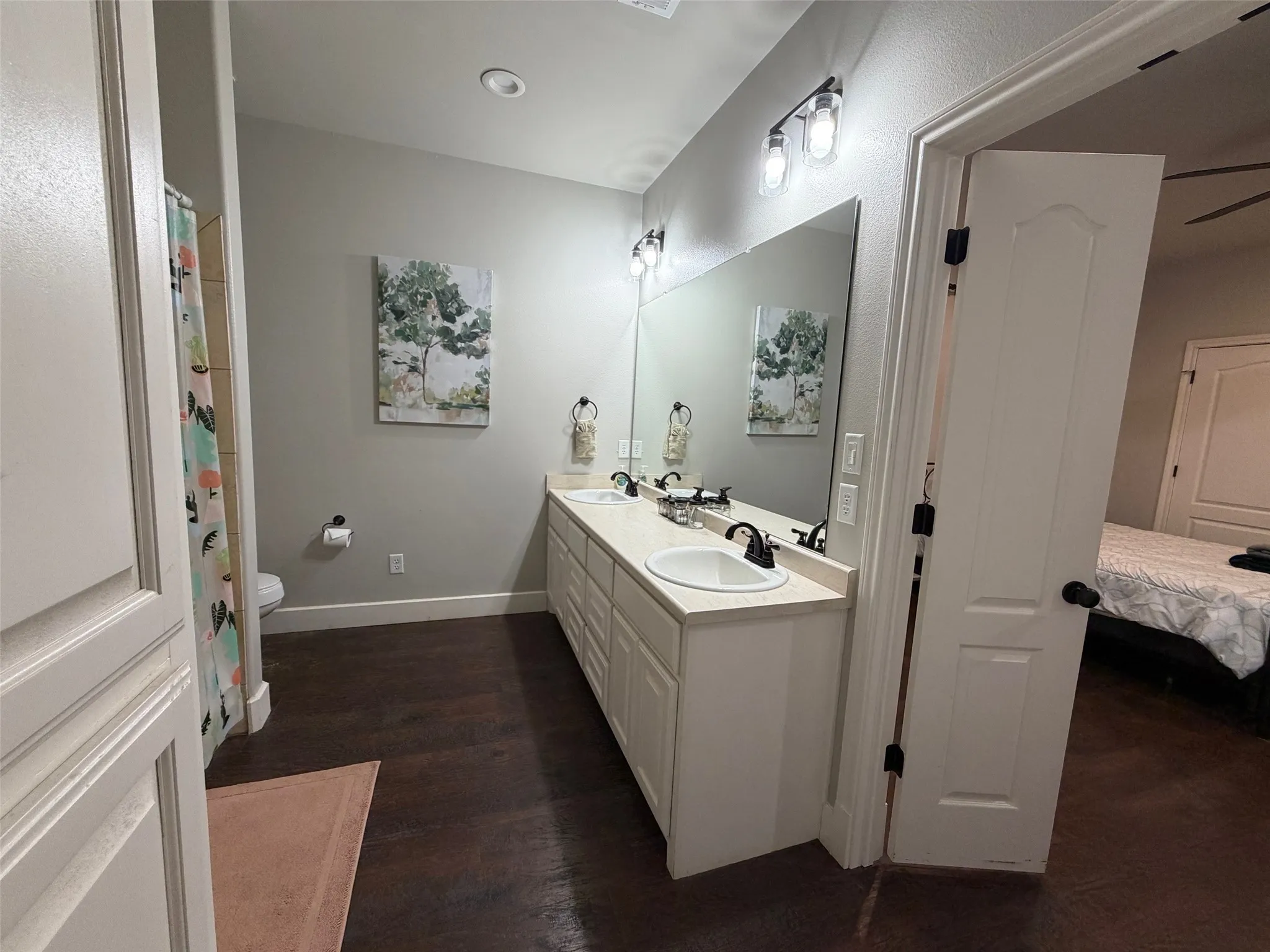 Single Family Residence For Rent in Rains County , 251 Rs County Road 3430, Emory, Texas 75440, 5 Bedroom, 5 Bathroom, 2 Garage spaces, 4,887 Sqft, built in 2015, mls#21403044, Real Estate Agent in Emory, Homes For Rent in Rains county, Homes For Rent in Emory, Realtor in Emory Texas, Real Estate Brokerage Independent Realty Texas, Luminita Cordes Realtor