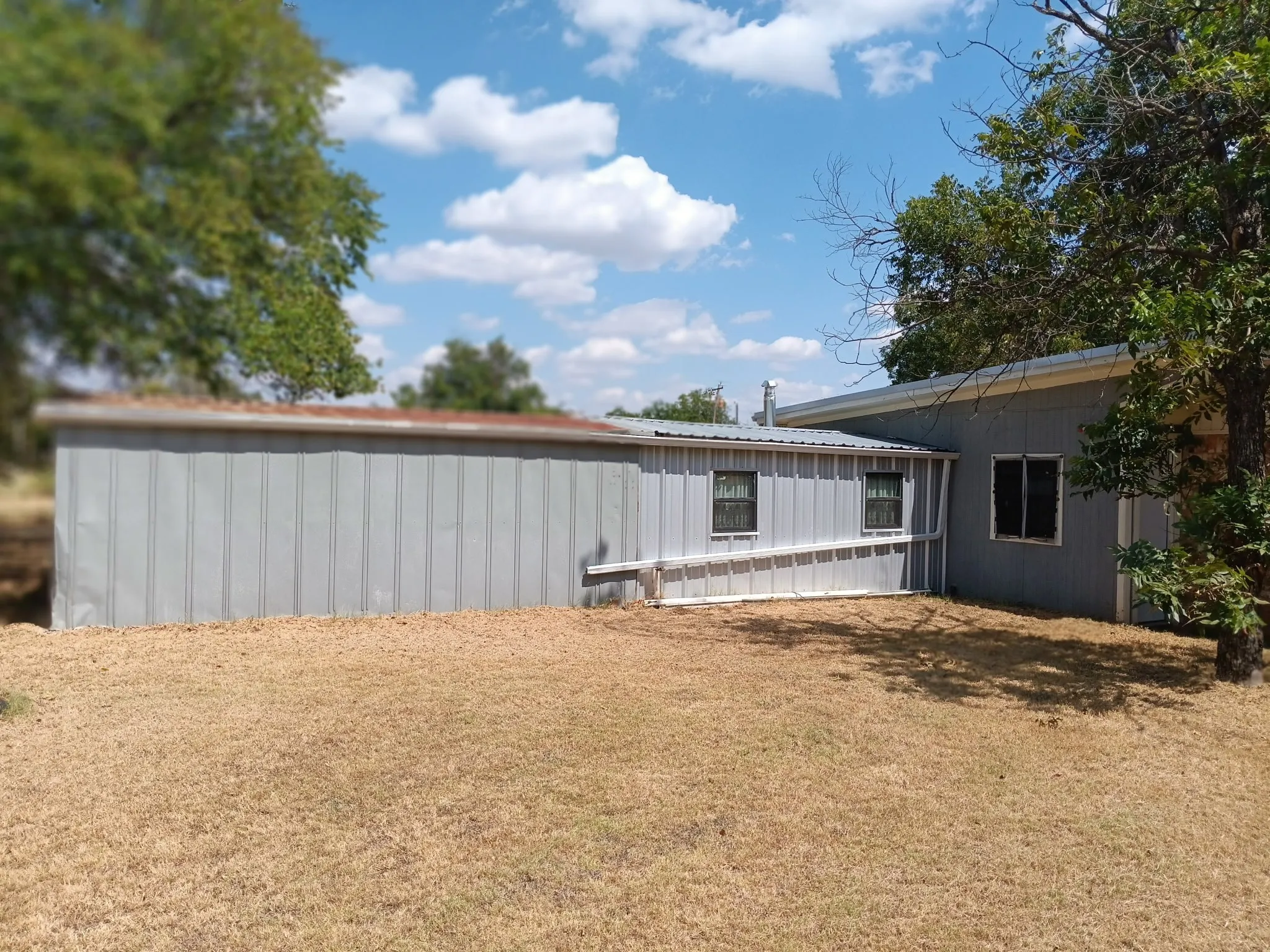 Single Family Residence For Sale in Comanche County , 100 Pecan Street, Gustine, Texas 76455, 3 Bedroom, 2 Bathroom, Garage spaces, 2,912 Sqft, built in 1975, mls#21396953, Real Estate Agent in Gustine, Homes For Sale in Comanche county, Homes For Sale in Gustine, Realtor in Gustine Texas, Real Estate Brokerage Independent Realty Texas, Luminita Cordes Realtor