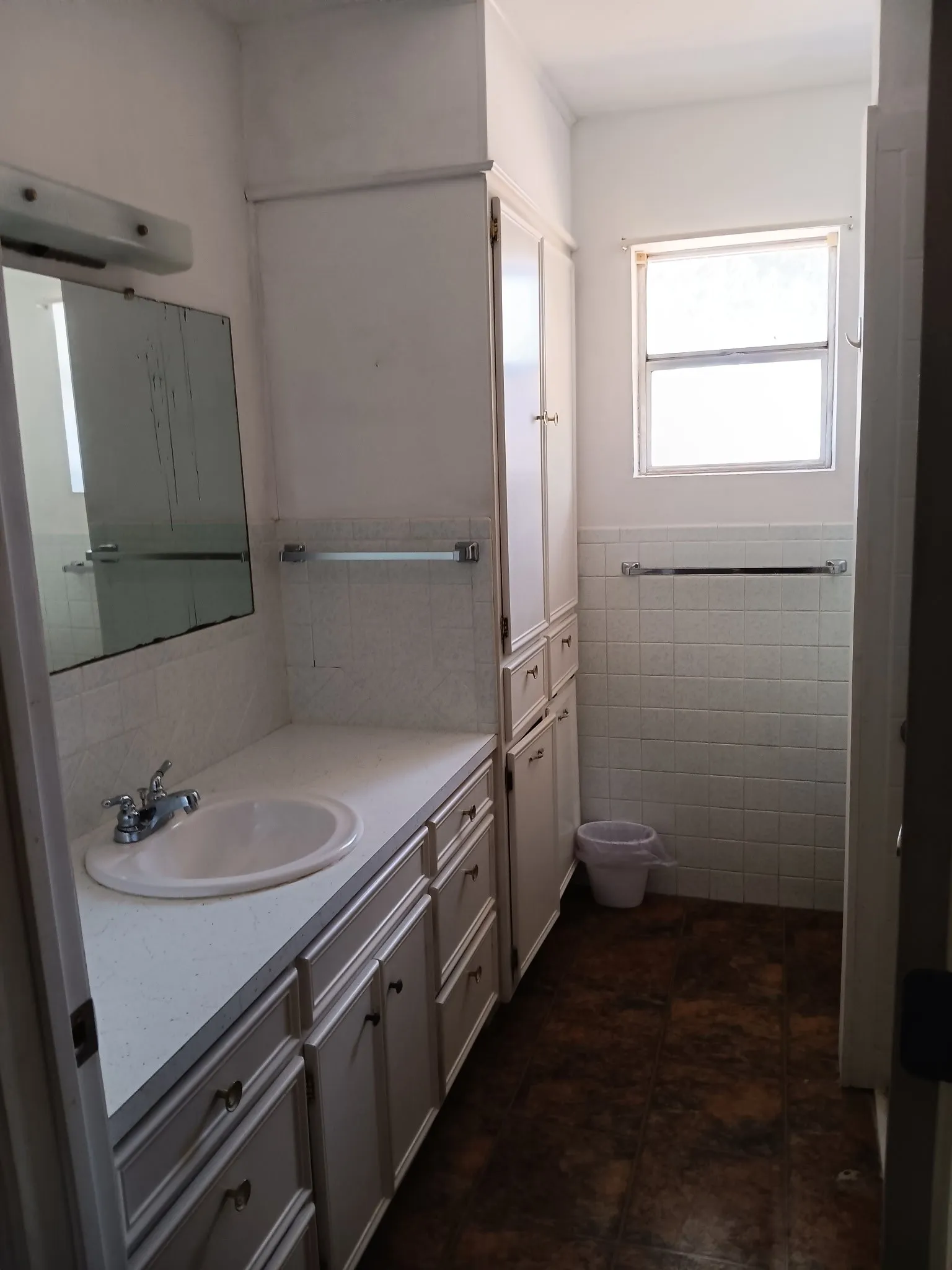 Single Family Residence For Sale in Comanche County , 100 Pecan Street, Gustine, Texas 76455, 3 Bedroom, 2 Bathroom, Garage spaces, 2,912 Sqft, built in 1975, mls#21396953, Real Estate Agent in Gustine, Homes For Sale in Comanche county, Homes For Sale in Gustine, Realtor in Gustine Texas, Real Estate Brokerage Independent Realty Texas, Luminita Cordes Realtor