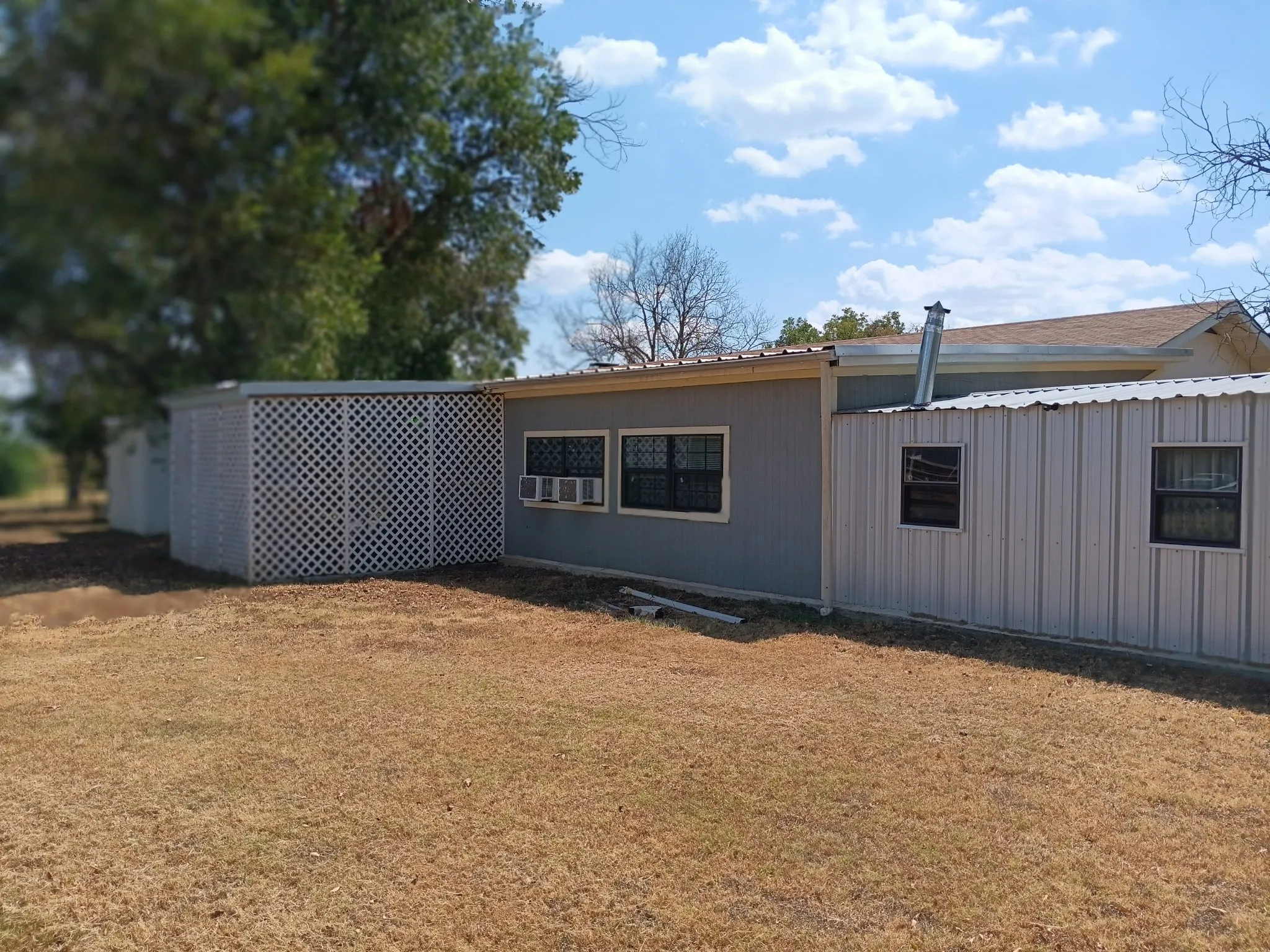 Single Family Residence For Sale in Comanche County , 100 Pecan Street, Gustine, Texas 76455, 3 Bedroom, 2 Bathroom, Garage spaces, 2,912 Sqft, built in 1975, mls#21396953, Real Estate Agent in Gustine, Homes For Sale in Comanche county, Homes For Sale in Gustine, Realtor in Gustine Texas, Real Estate Brokerage Independent Realty Texas, Luminita Cordes Realtor