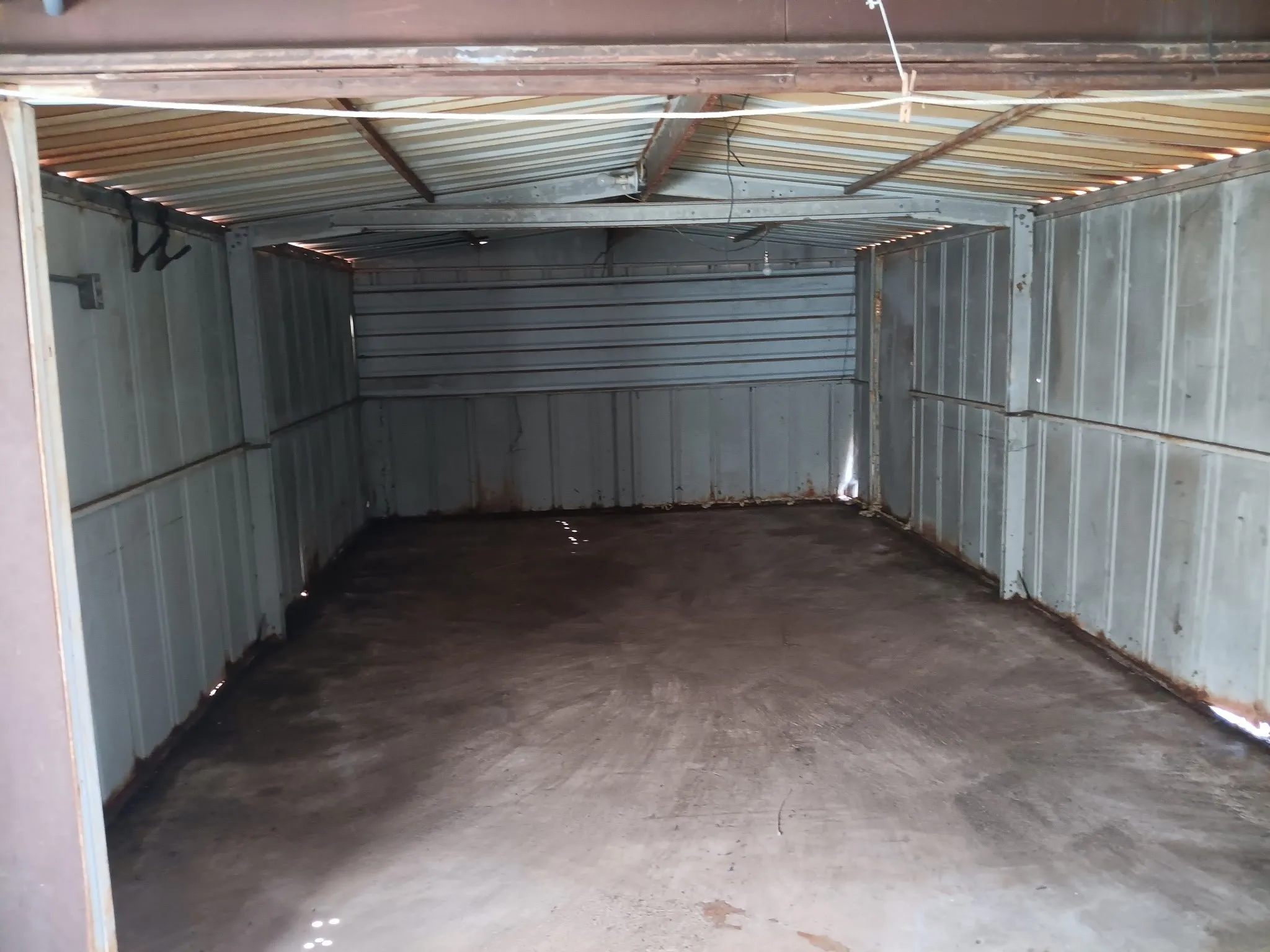 Single Family Residence For Sale in Comanche County , 100 Pecan Street, Gustine, Texas 76455, 3 Bedroom, 2 Bathroom, Garage spaces, 2,912 Sqft, built in 1975, mls#21396953, Real Estate Agent in Gustine, Homes For Sale in Comanche county, Homes For Sale in Gustine, Realtor in Gustine Texas, Real Estate Brokerage Independent Realty Texas, Luminita Cordes Realtor