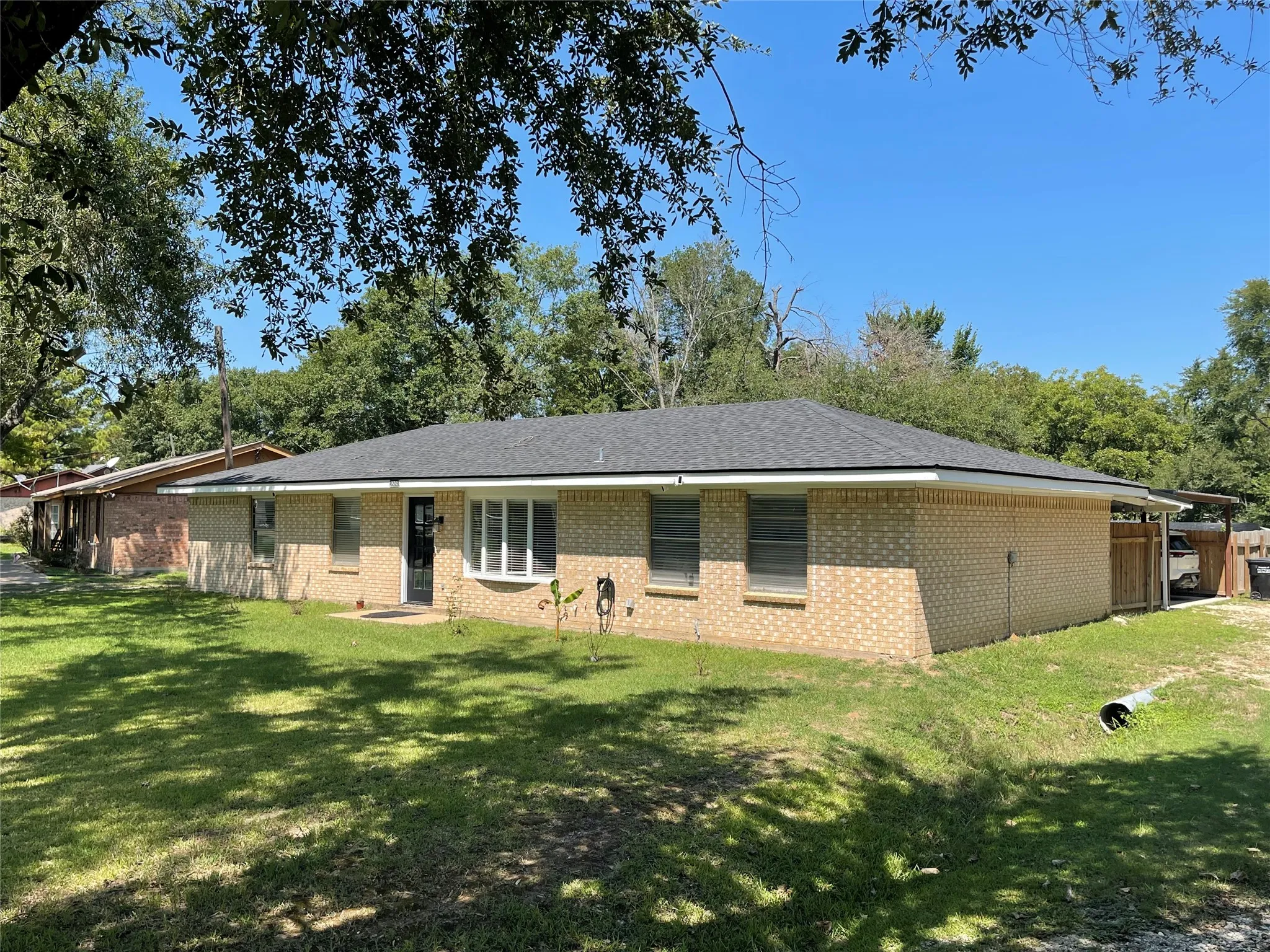 Single Family Residence For Sale in Freestone County , 1209 Magnolia, Teague, Texas 75860, 3 Bedroom, 2 Bathroom, Garage spaces, 1,620 Sqft, built in 1978, mls#21403038, Real Estate Agent in Teague, Homes For Sale in Freestone county, Homes For Sale in Teague, Realtor in Teague Texas, Real Estate Brokerage Independent Realty Texas, Luminita Cordes Realtor