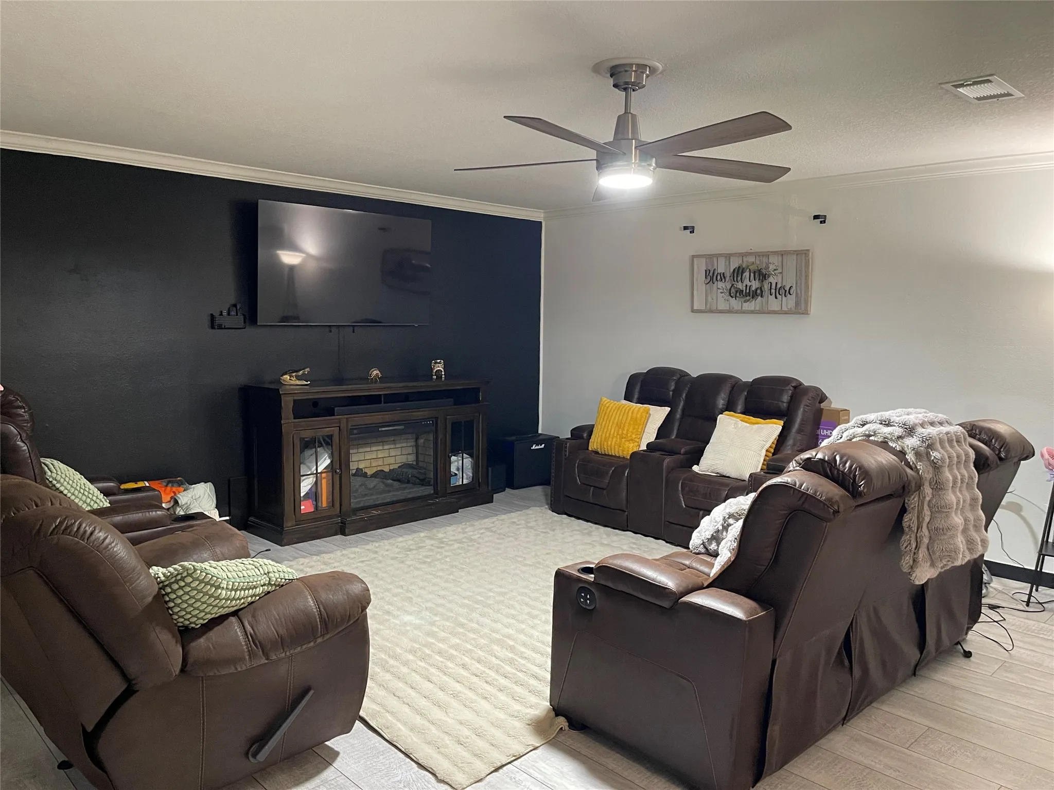 Single Family Residence For Sale in Freestone County , 1209 Magnolia, Teague, Texas 75860, 3 Bedroom, 2 Bathroom, Garage spaces, 1,620 Sqft, built in 1978, mls#21403038, Real Estate Agent in Teague, Homes For Sale in Freestone county, Homes For Sale in Teague, Realtor in Teague Texas, Real Estate Brokerage Independent Realty Texas, Luminita Cordes Realtor