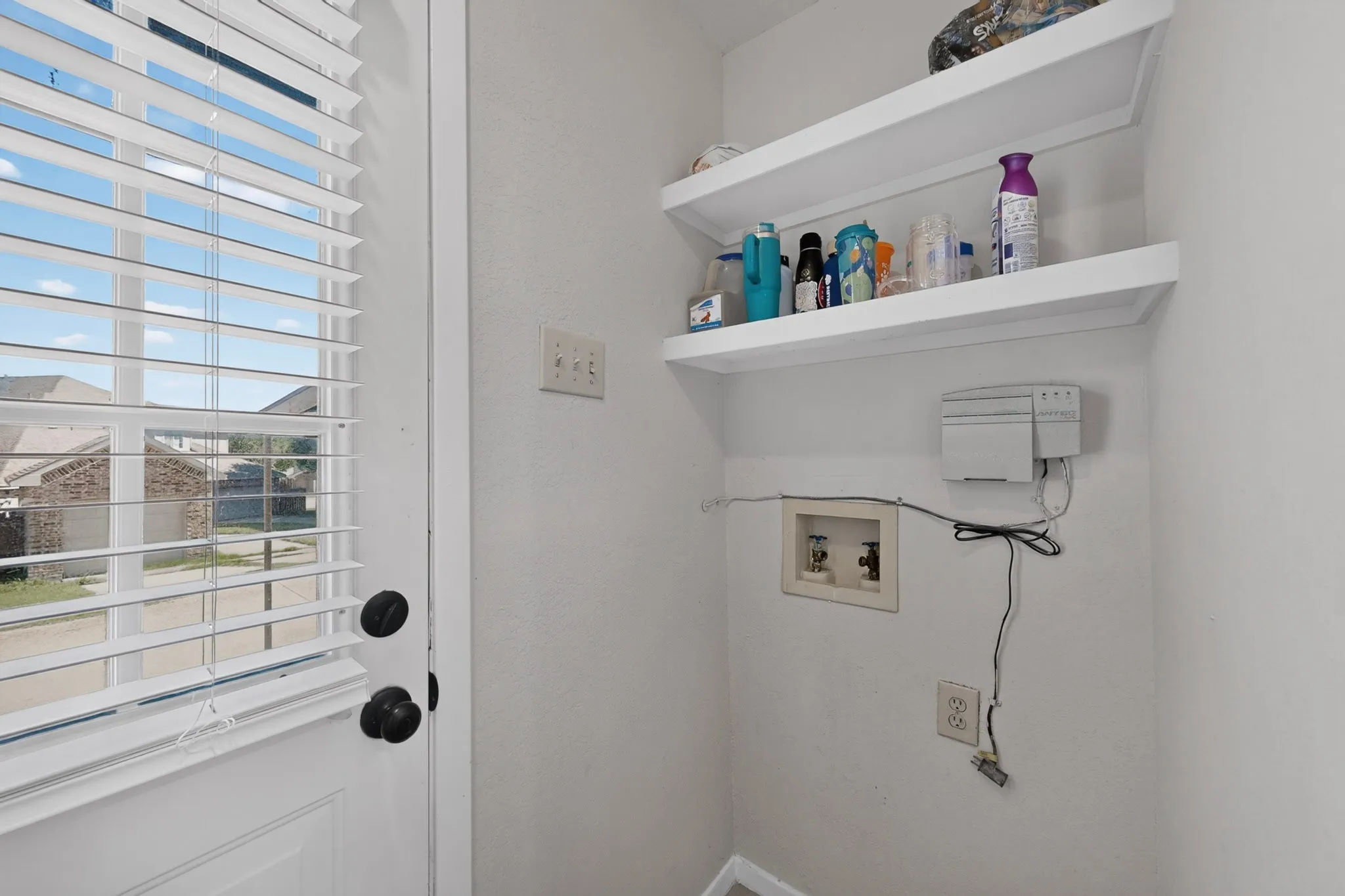 Apartment For Rent in Collin County , 528 Post Oak Lane, Allen, Texas 75002, 2 Bedroom, 2 Bathroom, Garage spaces, 1,272 Sqft, built in 1984, mls#21403052, Real Estate Agent in Allen, Homes For Rent in Collin county, Homes For Rent in Allen, Realtor in Allen Texas, Real Estate Brokerage Independent Realty Texas, Luminita Cordes Realtor