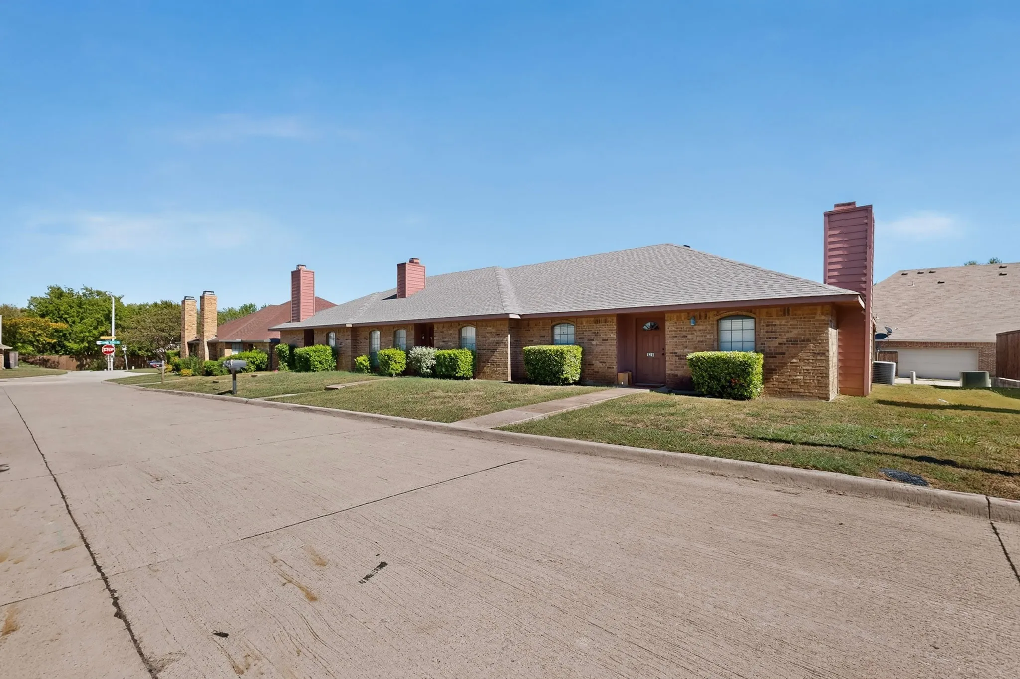 Apartment For Rent in Collin County , 528 Post Oak Lane, Allen, Texas 75002, 2 Bedroom, 2 Bathroom, Garage spaces, 1,272 Sqft, built in 1984, mls#21403052, Real Estate Agent in Allen, Homes For Rent in Collin county, Homes For Rent in Allen, Realtor in Allen Texas, Real Estate Brokerage Independent Realty Texas, Luminita Cordes Realtor