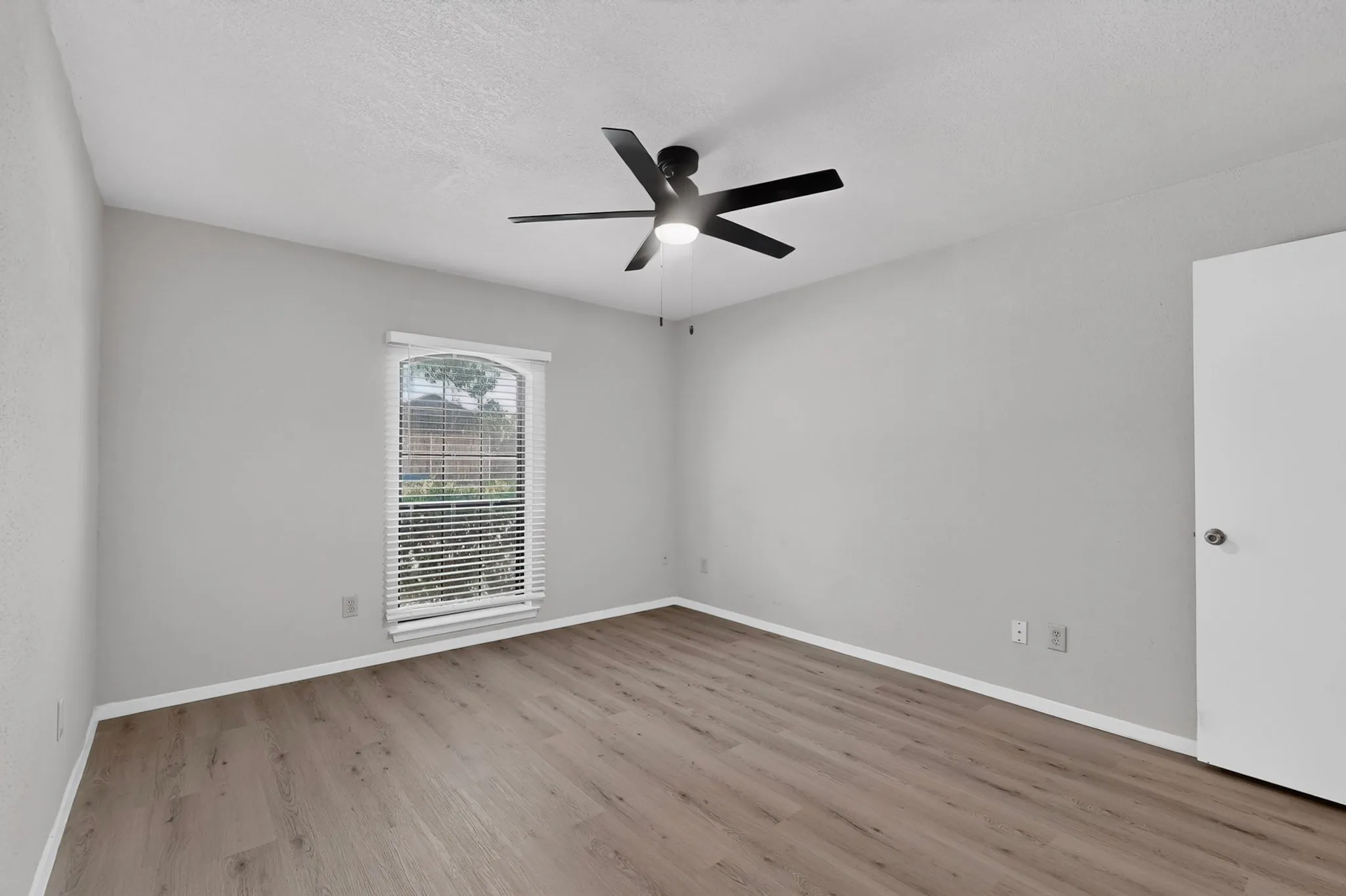 Apartment For Rent in Collin County , 528 Post Oak Lane, Allen, Texas 75002, 2 Bedroom, 2 Bathroom, Garage spaces, 1,272 Sqft, built in 1984, mls#21403052, Real Estate Agent in Allen, Homes For Rent in Collin county, Homes For Rent in Allen, Realtor in Allen Texas, Real Estate Brokerage Independent Realty Texas, Luminita Cordes Realtor