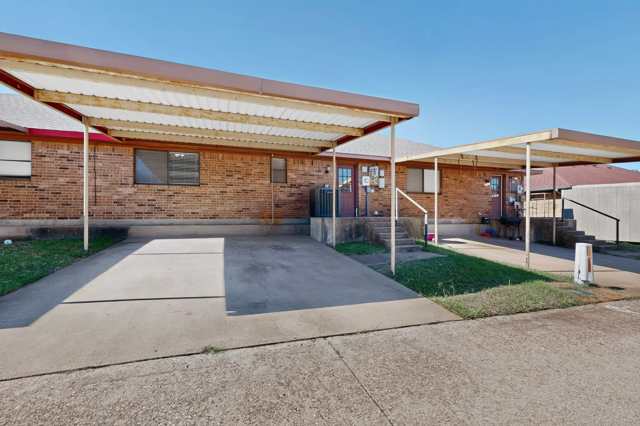 Apartment For Rent in Collin County , 528 Post Oak Lane, Allen, Texas 75002, 2 Bedroom, 2 Bathroom, Garage spaces, 1,272 Sqft, built in 1984, mls#21403052, Real Estate Agent in Allen, Homes For Rent in Collin county, Homes For Rent in Allen, Realtor in Allen Texas, Real Estate Brokerage Independent Realty Texas, Luminita Cordes Realtor