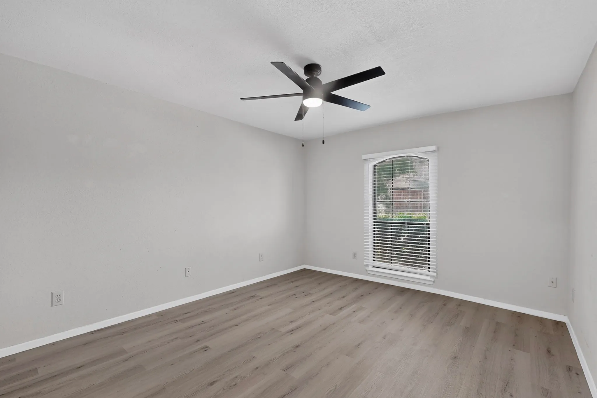 Apartment For Rent in Collin County , 528 Post Oak Lane, Allen, Texas 75002, 2 Bedroom, 2 Bathroom, Garage spaces, 1,272 Sqft, built in 1984, mls#21403052, Real Estate Agent in Allen, Homes For Rent in Collin county, Homes For Rent in Allen, Realtor in Allen Texas, Real Estate Brokerage Independent Realty Texas, Luminita Cordes Realtor