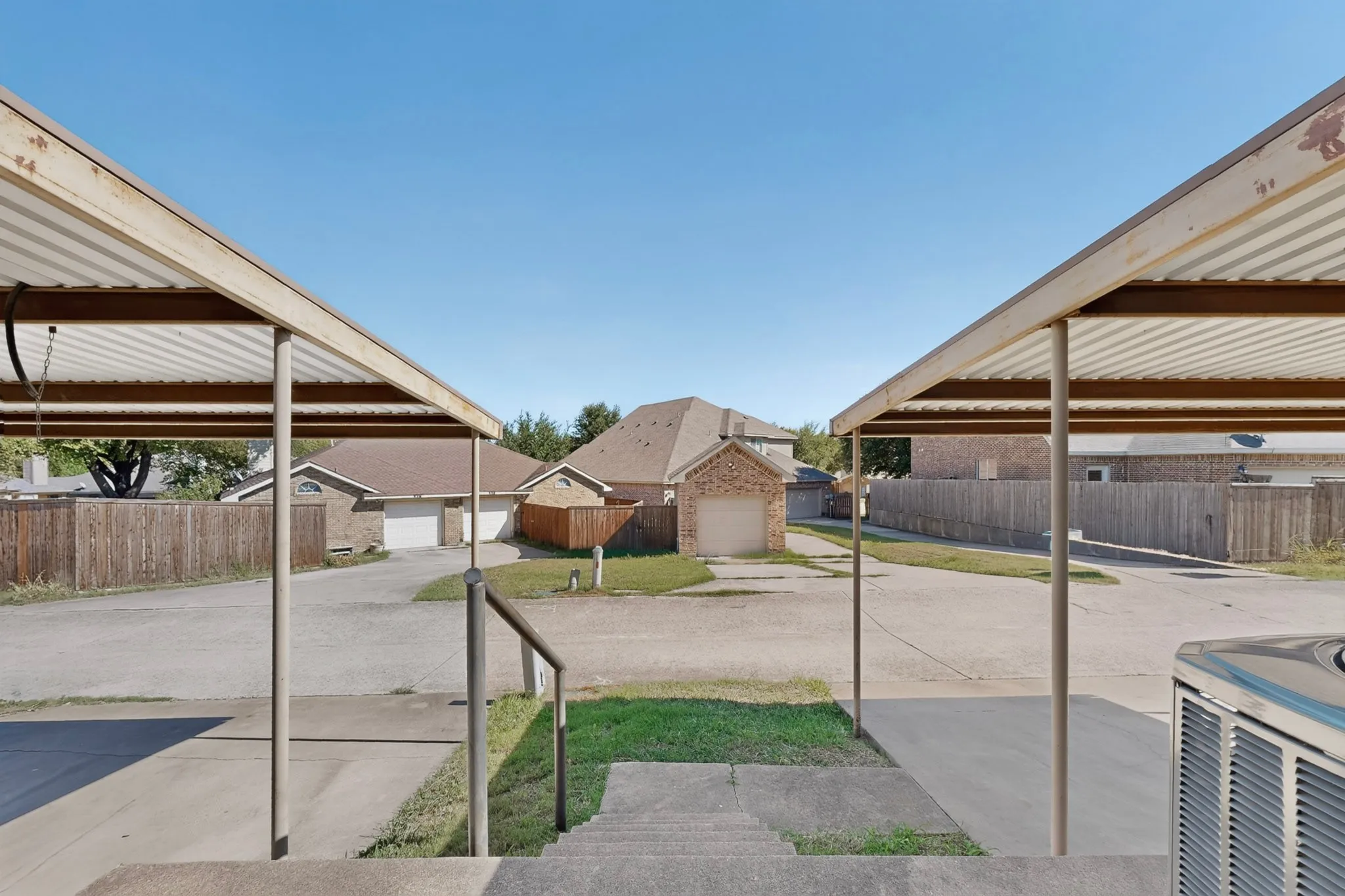 Apartment For Rent in Collin County , 528 Post Oak Lane, Allen, Texas 75002, 2 Bedroom, 2 Bathroom, Garage spaces, 1,272 Sqft, built in 1984, mls#21403052, Real Estate Agent in Allen, Homes For Rent in Collin county, Homes For Rent in Allen, Realtor in Allen Texas, Real Estate Brokerage Independent Realty Texas, Luminita Cordes Realtor