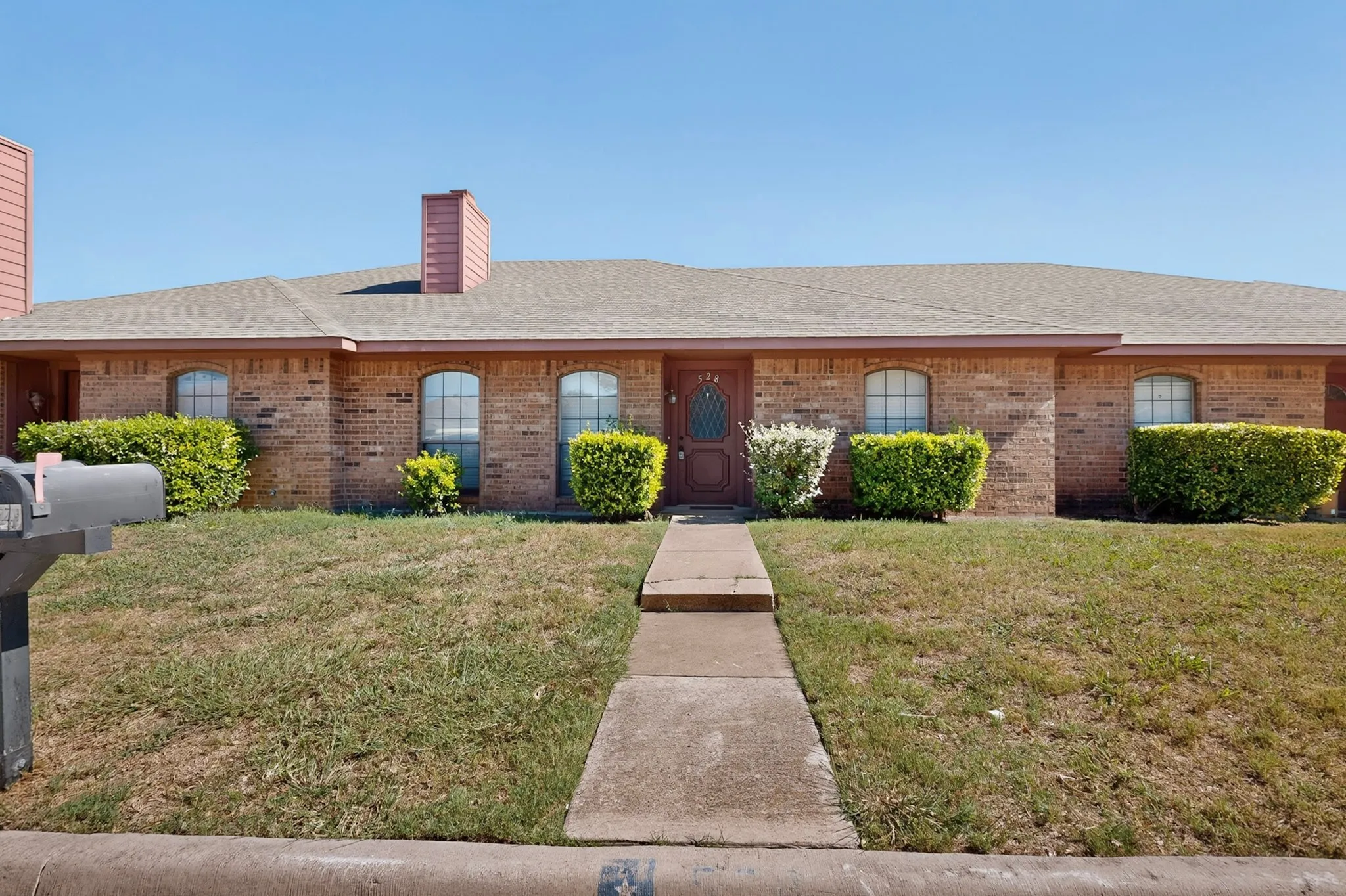 Apartment For Rent in Collin County , 528 Post Oak Lane, Allen, Texas 75002, 2 Bedroom, 2 Bathroom, Garage spaces, 1,272 Sqft, built in 1984, mls#21403052, Real Estate Agent in Allen, Homes For Rent in Collin county, Homes For Rent in Allen, Realtor in Allen Texas, Real Estate Brokerage Independent Realty Texas, Luminita Cordes Realtor