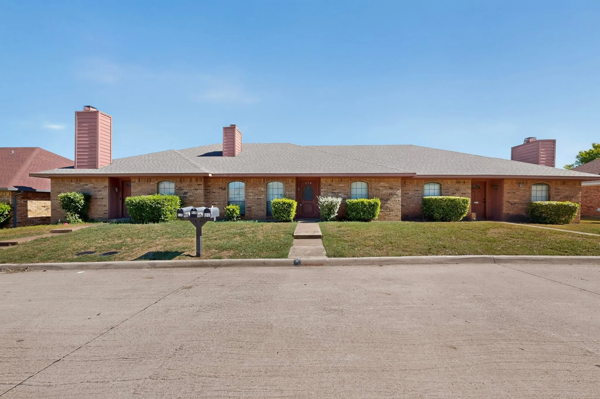 Apartment For Rent in Collin County , 528 Post Oak Lane, Allen, Texas 75002, 2 Bedroom, 2 Bathroom, Garage spaces, 1,272 Sqft, built in 1984, mls#21403052, Real Estate Agent in Allen, Homes For Rent in Collin county, Homes For Rent in Allen, Realtor in Allen Texas, Real Estate Brokerage Independent Realty Texas, Luminita Cordes Realtor