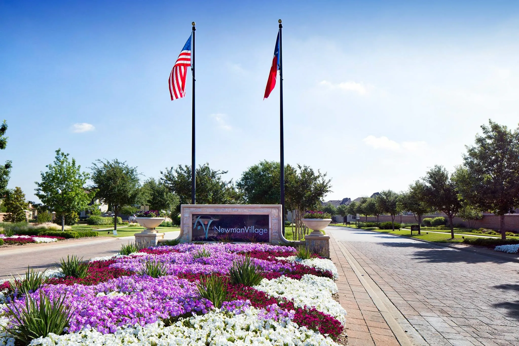 Guarded and Gated community with patrol.