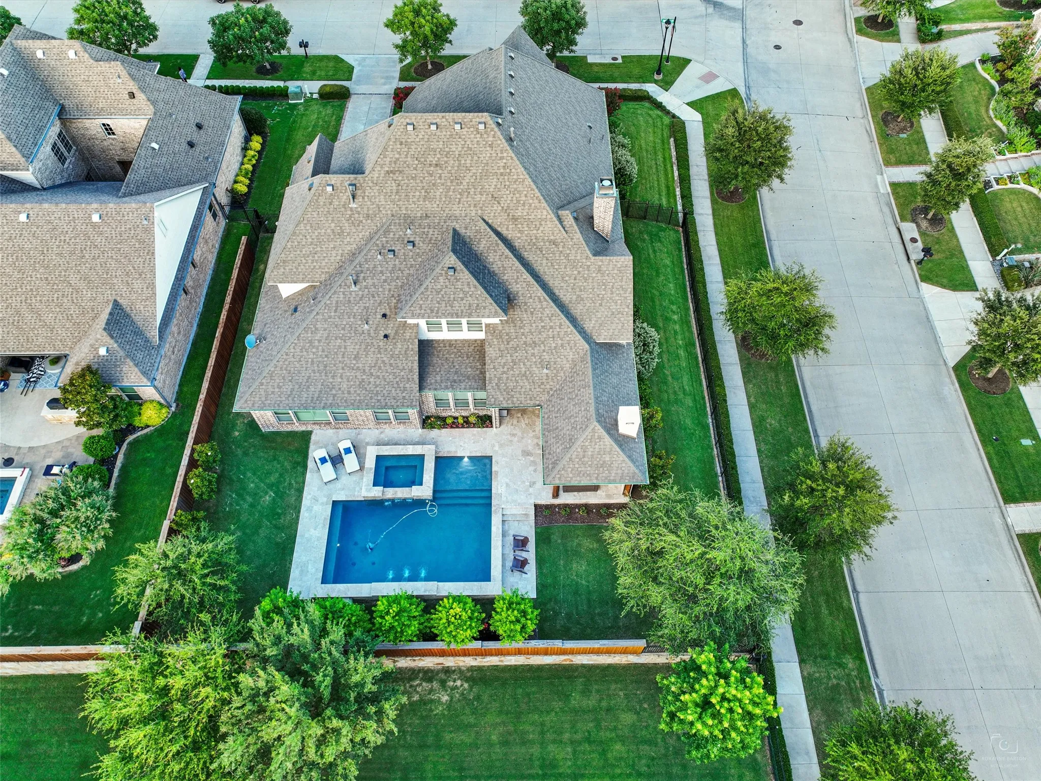 Single Family Residence For Sale in Denton County , 12921 Railhead Court, Frisco, Texas 75033, 4 Bedroom, 5 Bathroom, 5 Garage spaces, 4,472 Sqft, built in 2015, mls#21401186, Real Estate Agent in Frisco, Homes For Sale in Denton county, Homes For Sale in Frisco, Realtor in Frisco Texas, Real Estate Brokerage Independent Realty Texas, Luminita Cordes Realtor