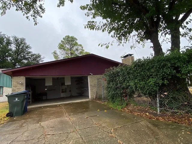 Single Family Residence For Sale in Dallas County , 3113 Pamela Place, Garland, Texas 75044, 3 Bedroom, 2 Bathroom, 2 Garage spaces, 1,989 Sqft, built in 1977, mls#21400973, Real Estate Agent in Garland, Homes For Sale in Dallas county, Homes For Sale in Garland, Realtor in Garland Texas, Real Estate Brokerage Independent Realty Texas, Luminita Cordes Realtor