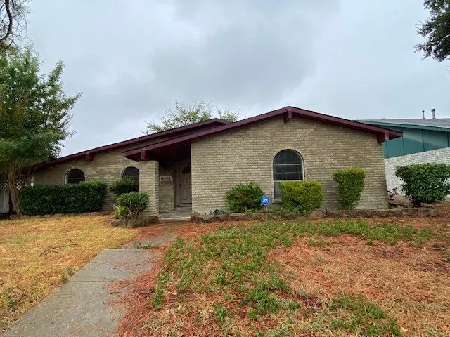 Single Family Residence For Sale in Dallas County , 3113 Pamela Place, Garland, Texas 75044, 3 Bedroom, 2 Bathroom, 2 Garage spaces, 1,989 Sqft, built in 1977, mls#21400973, Real Estate Agent in Garland, Homes For Sale in Dallas county, Homes For Sale in Garland, Realtor in Garland Texas, Real Estate Brokerage Independent Realty Texas, Luminita Cordes Realtor