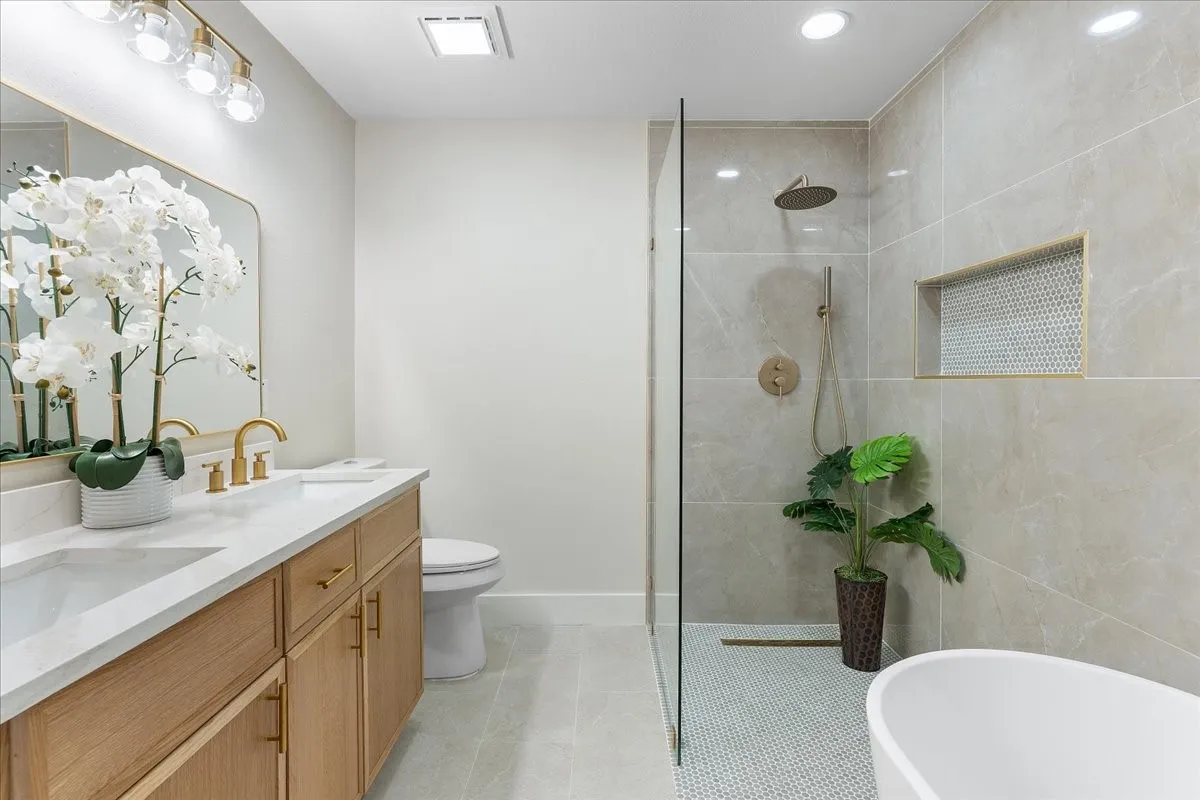 Single Family Residence For Sale in Dallas County , 3514 Chellen Drive, Farmers Branch, Texas 75234, 3 Bedroom, 2 Bathroom, 2 Garage spaces, 2,026 Sqft, built in 1967, mls#21401765, Real Estate Agent in Farmers Branch, Homes For Sale in Dallas county, Homes For Sale in Farmers Branch, Realtor in Farmers Branch Texas, Real Estate Brokerage Independent Realty Texas, Luminita Cordes Realtor