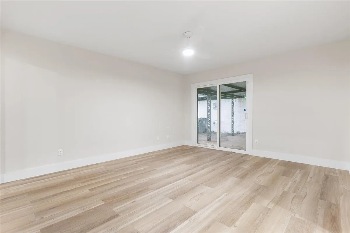Single Family Residence For Sale in Dallas County , 3514 Chellen Drive, Farmers Branch, Texas 75234, 3 Bedroom, 2 Bathroom, 2 Garage spaces, 2,026 Sqft, built in 1967, mls#21401765, Real Estate Agent in Farmers Branch, Homes For Sale in Dallas county, Homes For Sale in Farmers Branch, Realtor in Farmers Branch Texas, Real Estate Brokerage Independent Realty Texas, Luminita Cordes Realtor