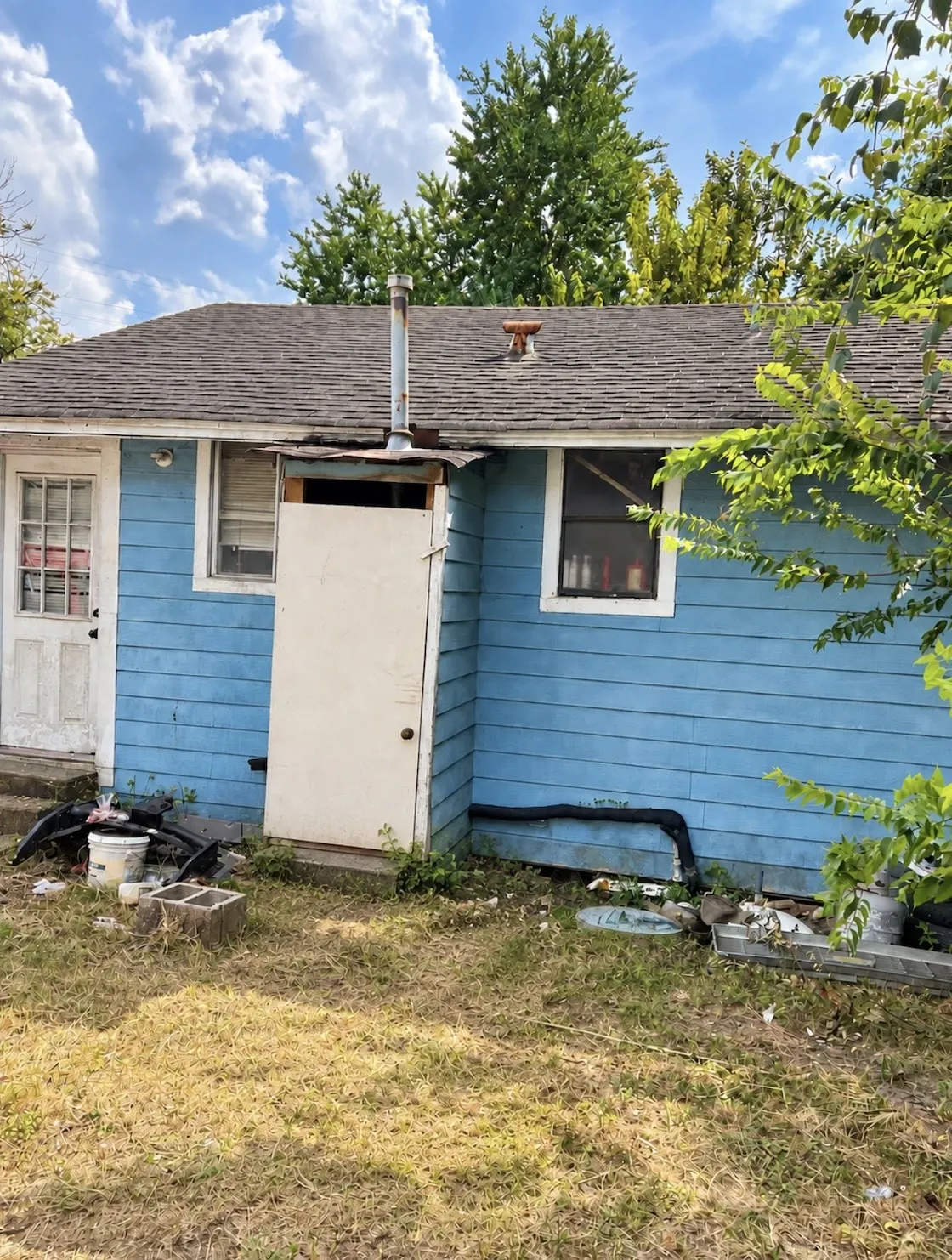 Single Family Residence For Sale in Harris County , 7213 Cowart Street, Houston, Texas 77020, 3 Bedroom, 2 Bathroom, 1 Garage spaces, 1,328 Sqft, built in 1940, mls#21402778, Real Estate Agent in Houston, Homes For Sale in Harris county, Homes For Sale in Houston, Realtor in Houston Texas, Real Estate Brokerage Independent Realty Texas, Luminita Cordes Realtor