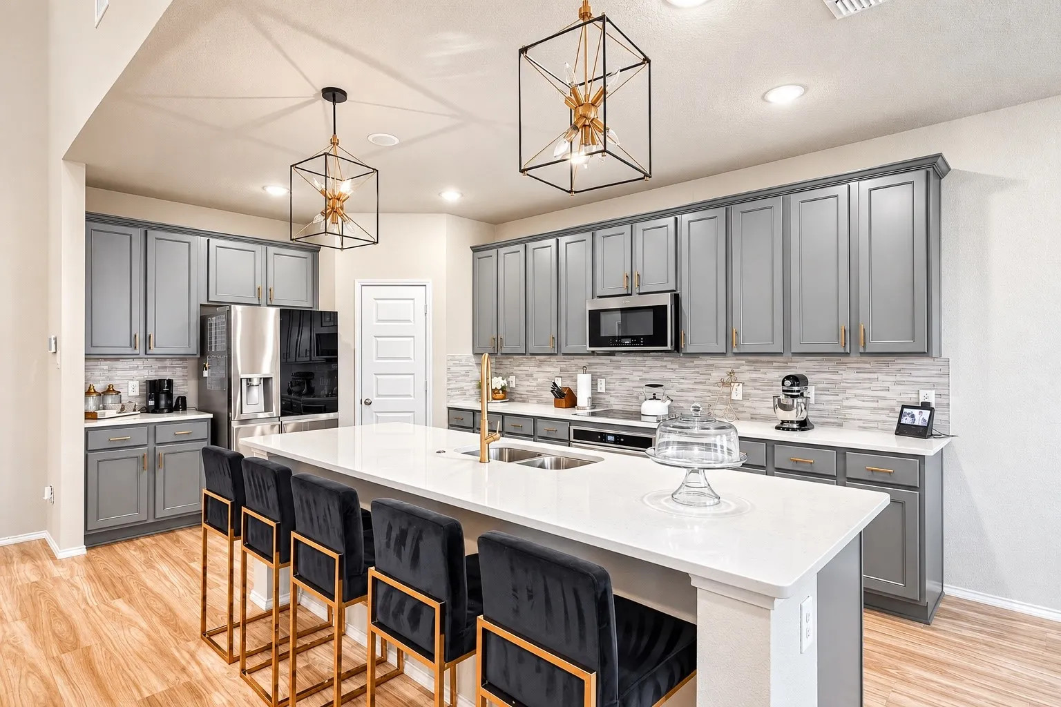 Single Family Residence For Sale in Tarrant County , 7508 Schooner Drive, Fort Worth, Texas 76179, 4 Bedroom, 3 Bathroom, 2 Garage spaces, 2,992 Sqft, built in 2020, mls#21403058, Real Estate Agent in Fort Worth, Homes For Sale in Tarrant county, Homes For Sale in Fort Worth, Realtor in Fort Worth Texas, Real Estate Brokerage Independent Realty Texas, Luminita Cordes Realtor