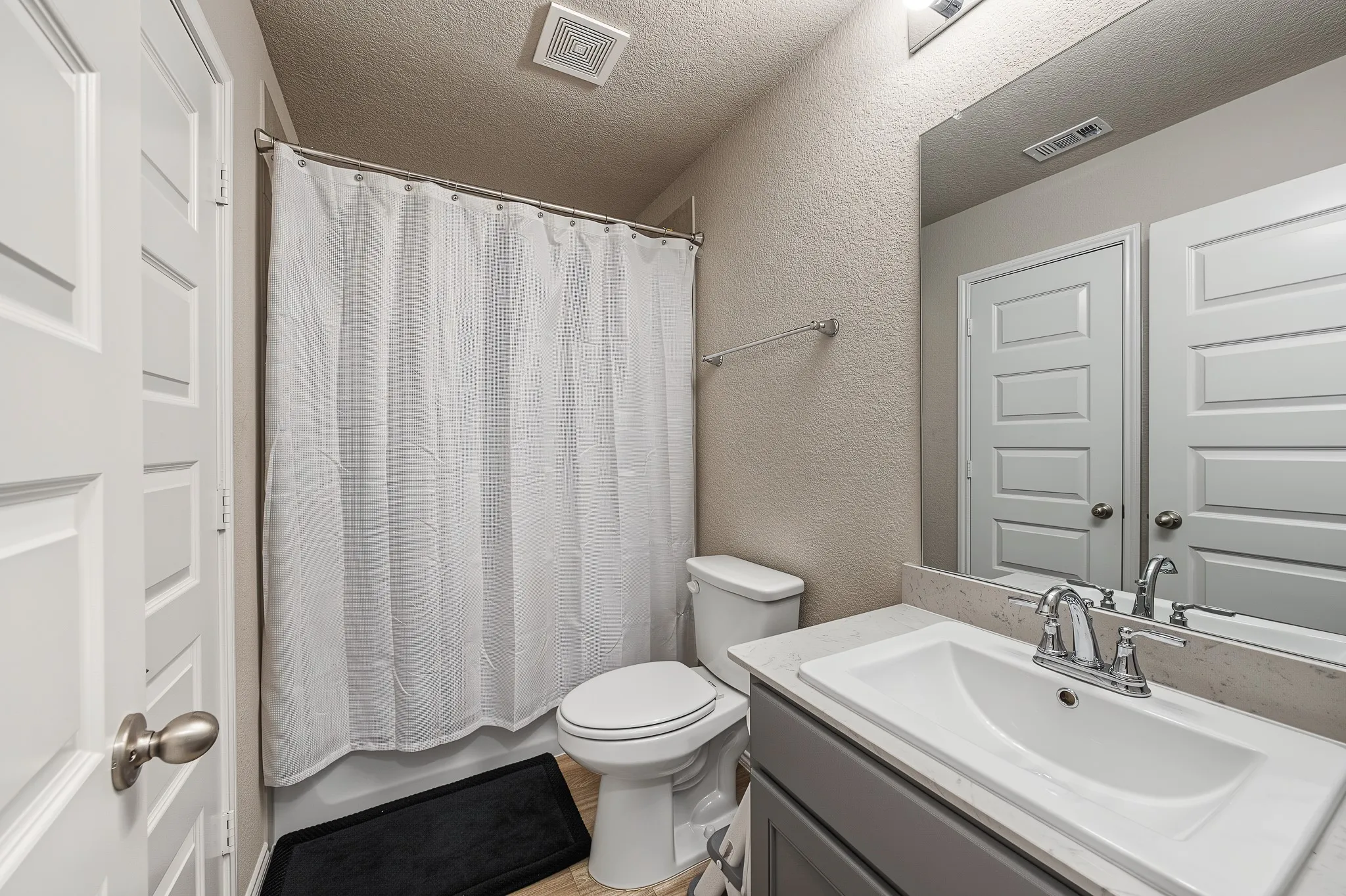 Single Family Residence For Sale in Tarrant County , 7508 Schooner Drive, Fort Worth, Texas 76179, 4 Bedroom, 3 Bathroom, 2 Garage spaces, 2,992 Sqft, built in 2020, mls#21403058, Real Estate Agent in Fort Worth, Homes For Sale in Tarrant county, Homes For Sale in Fort Worth, Realtor in Fort Worth Texas, Real Estate Brokerage Independent Realty Texas, Luminita Cordes Realtor