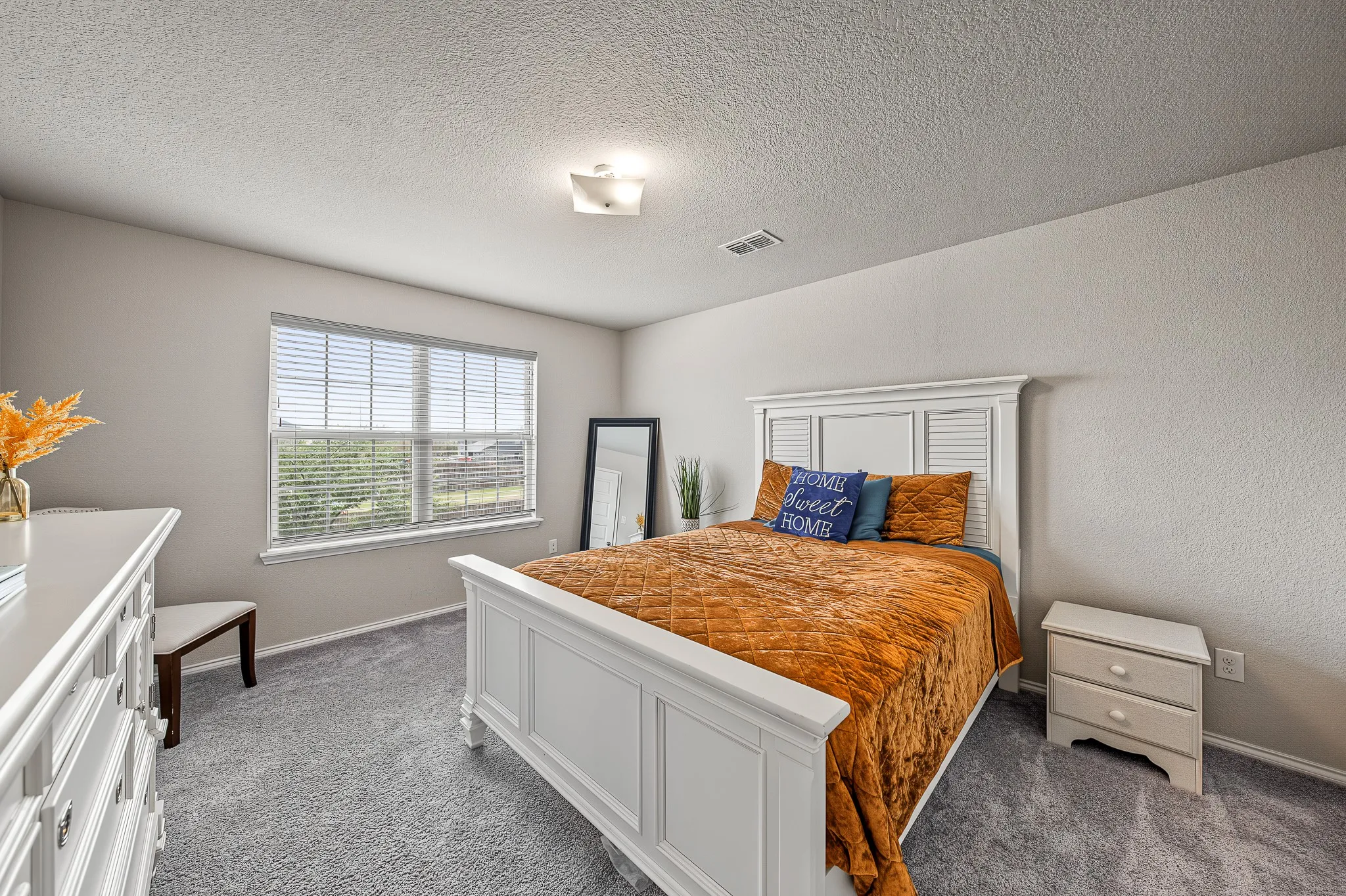 Single Family Residence For Sale in Tarrant County , 7508 Schooner Drive, Fort Worth, Texas 76179, 4 Bedroom, 3 Bathroom, 2 Garage spaces, 2,992 Sqft, built in 2020, mls#21403058, Real Estate Agent in Fort Worth, Homes For Sale in Tarrant county, Homes For Sale in Fort Worth, Realtor in Fort Worth Texas, Real Estate Brokerage Independent Realty Texas, Luminita Cordes Realtor